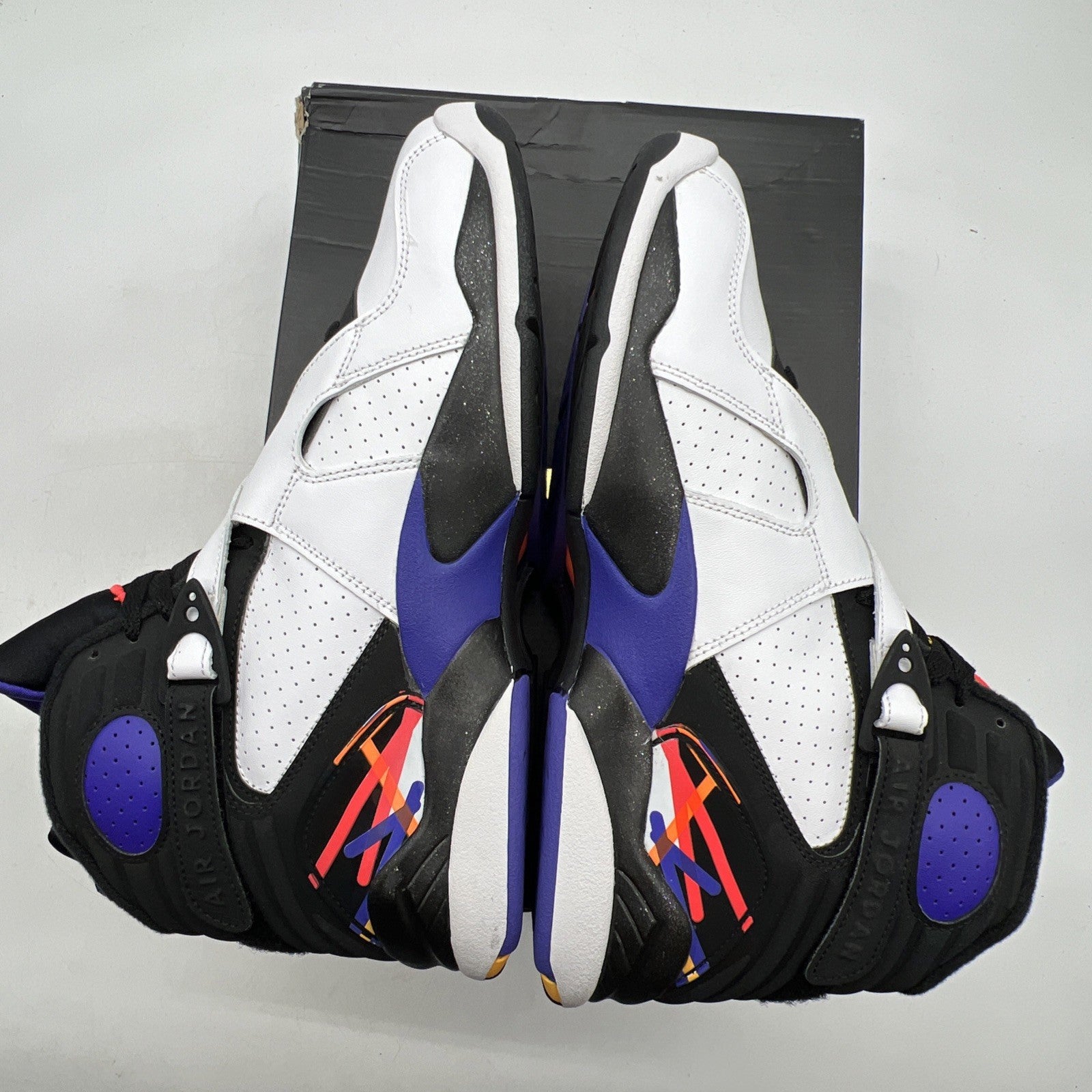 Size 10.5 - Air Jordan 8 Three-Peat (305381-142)