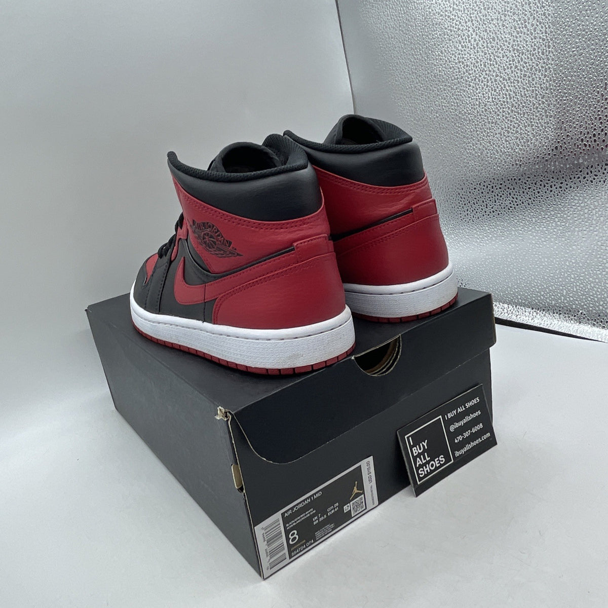 Size 8 - Air Jordan 1 Mid Banned 2020 (554724-074)