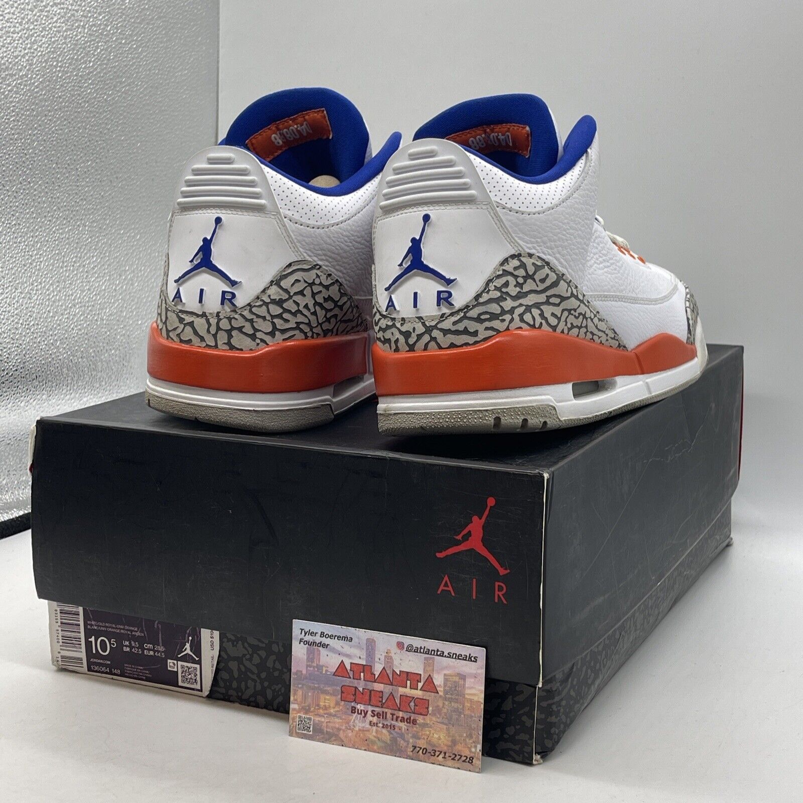 Size 10.5 - Air Jordan 3 Retro Knicks White Leather Grey Suede (136064-148)