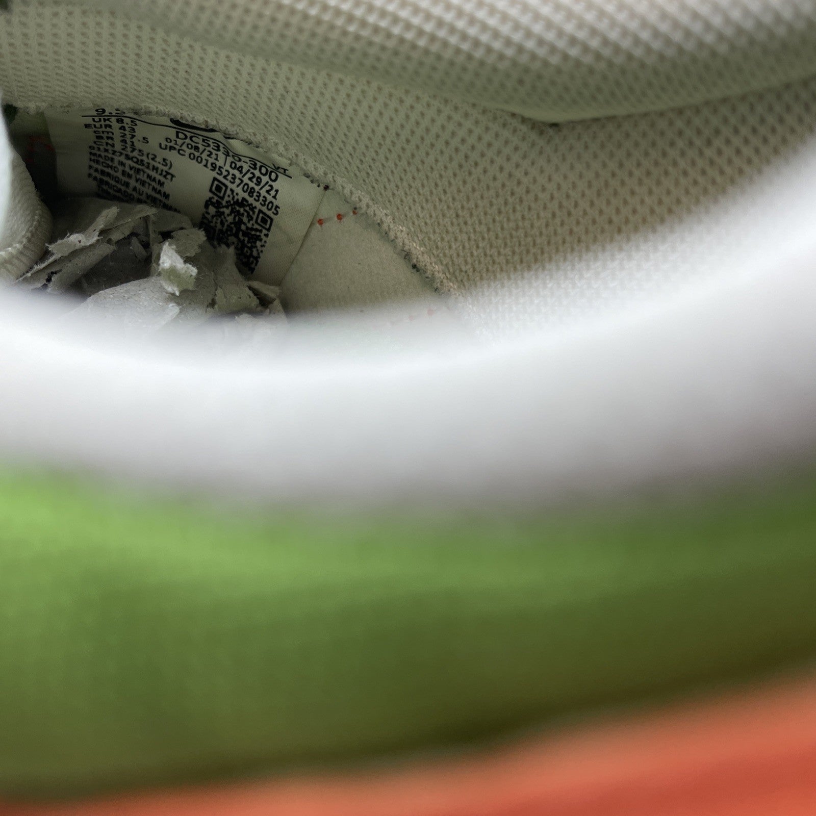 Size 9.5 - Air Max Pre-day LX Chlorophyll White Green Black Oranges (DC5330-300)