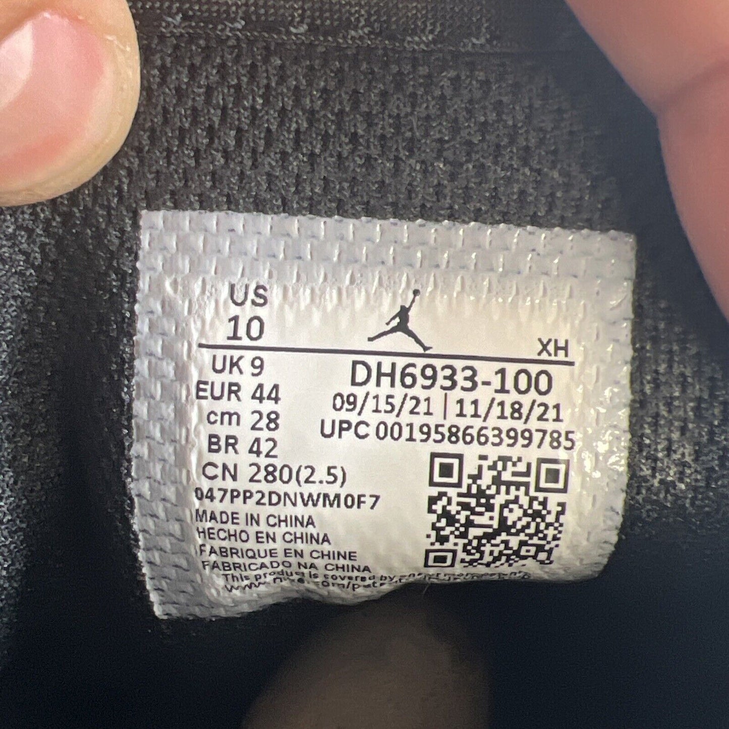 Size 10 - Air Jordan 1 Mid SE Diamond (DH6933-100)