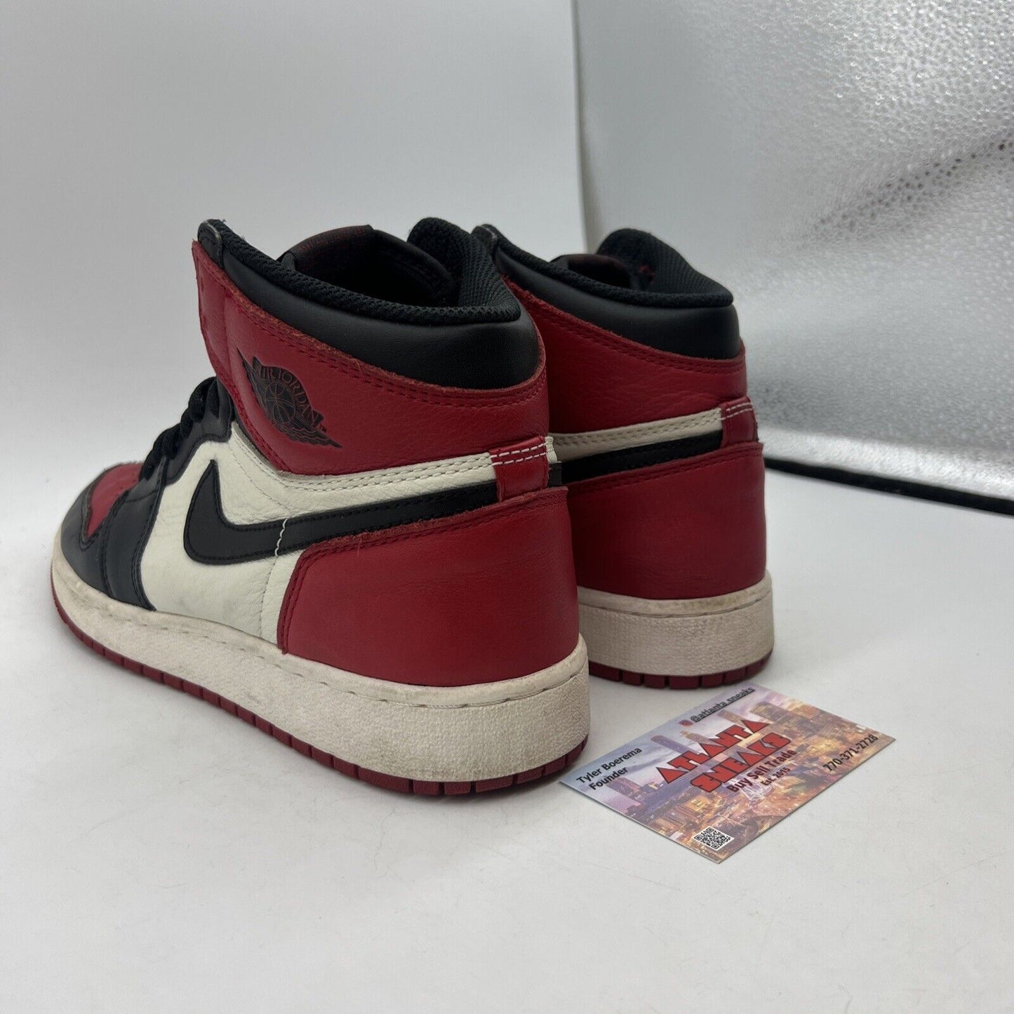 Nike Air Jordan 1 High OG GS Bred Toe Boys Youth Size 6Y (575441-610)