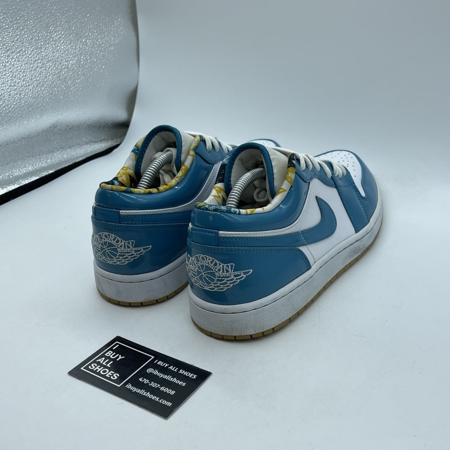 Size 10.5 - Nike Air Jordan 1 Low SE Barcelona Blue White Leather (DC6991-400)