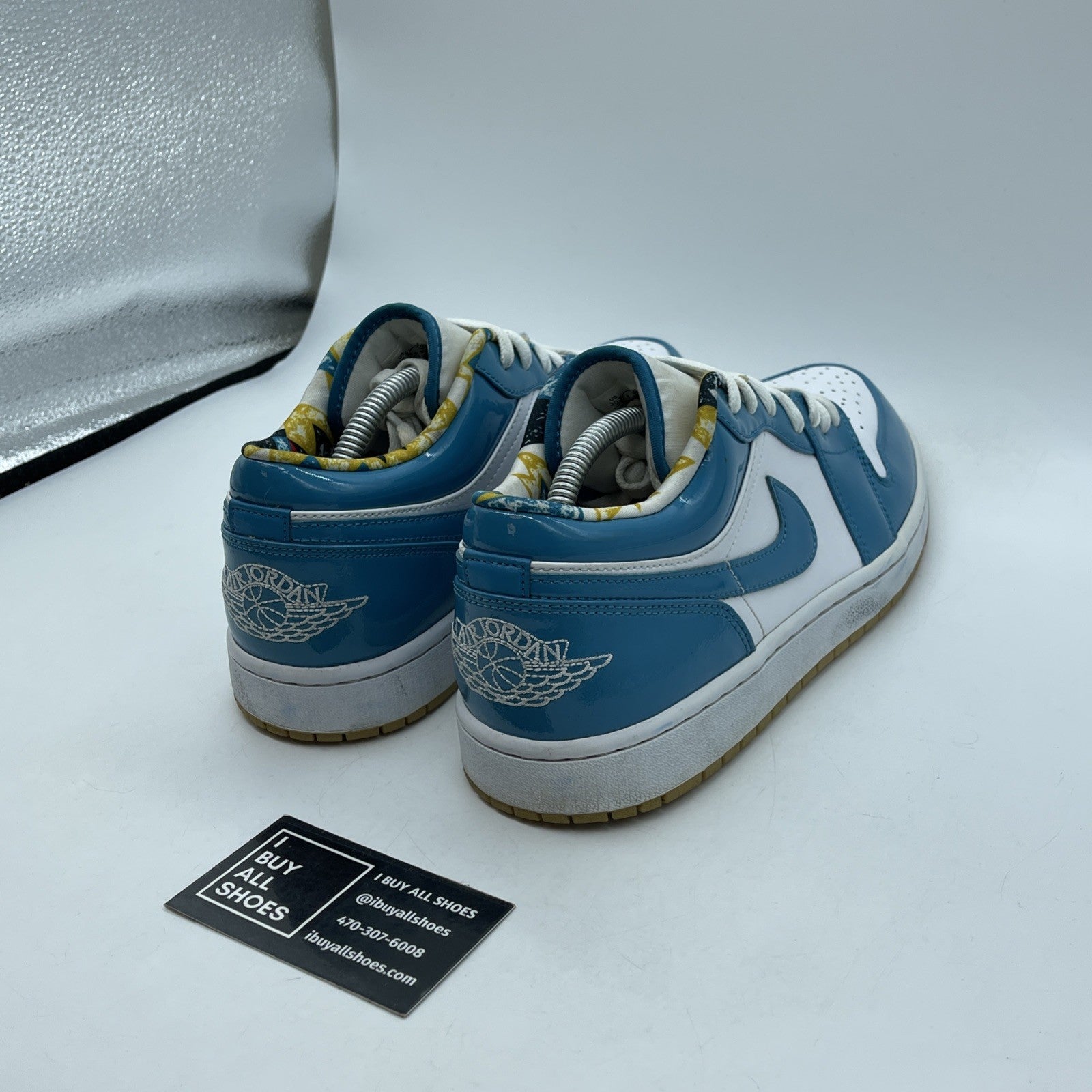 Size 10.5 - Nike Air Jordan 1 Low SE Barcelona Blue White Leather (DC6991-400)