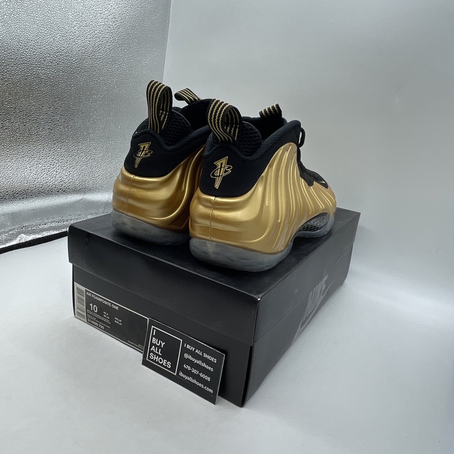 Size 10 - Nike Air Foamposite One Metallic Gold (314996-700)