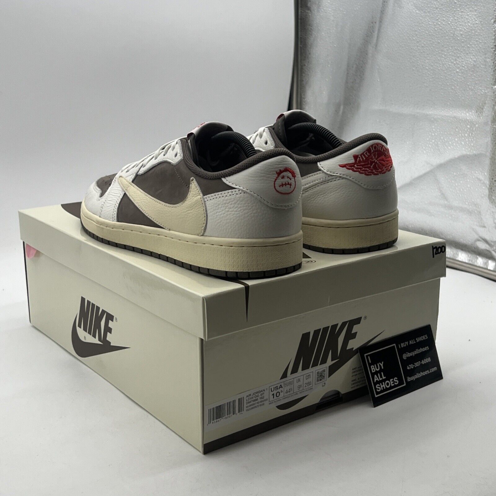 Size 10.5 - Air Jordan 1 Low OG x Travis Scott Reverse Mocha (DM7866-162)