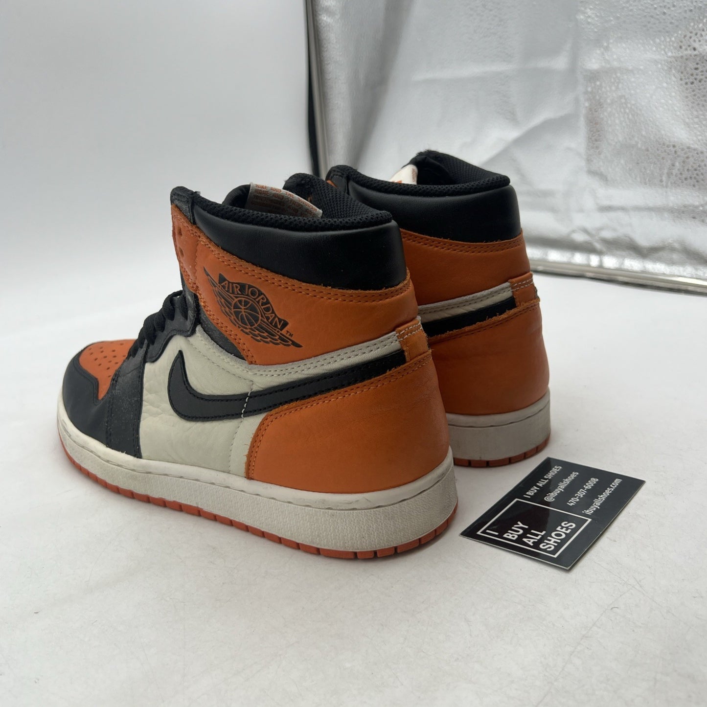Size 9 - Air Jordan 1 Retro High OG shattered backboard away 2016 (555088-005)