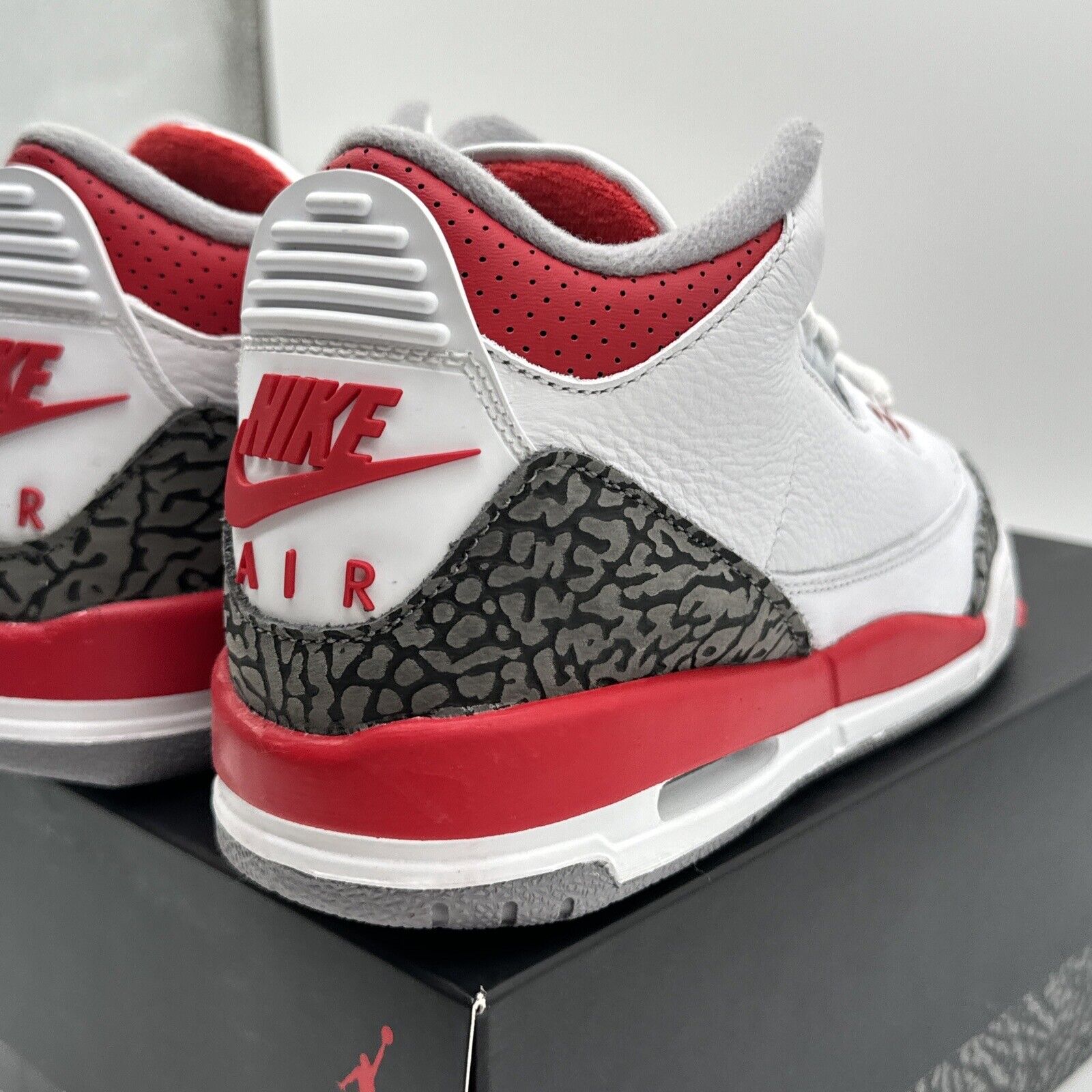 Air Jordan 3 GS 'Fire Red' 2022 DM0967-160 size 5 Youth / 6.5 Women