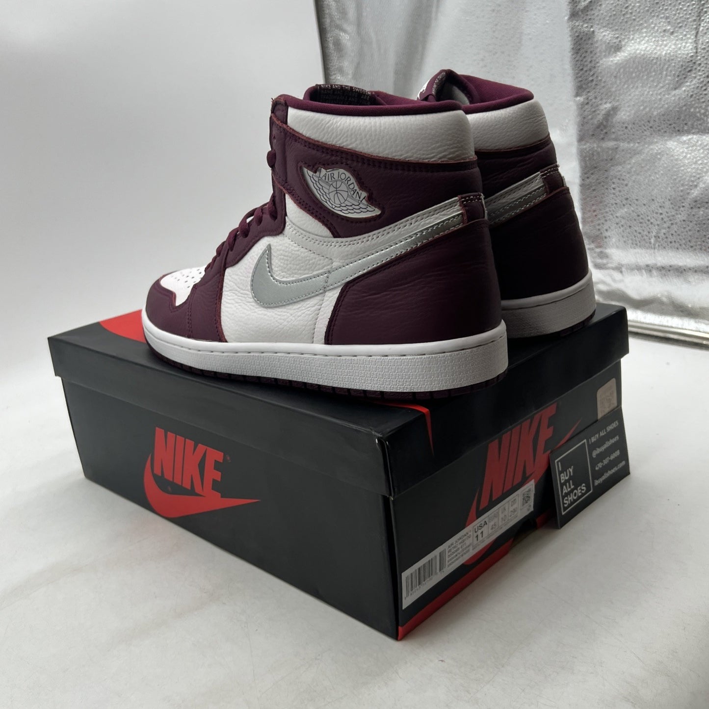 Size 11 - Air Jordan 1 Retro High OG Bordeaux (555088-611)