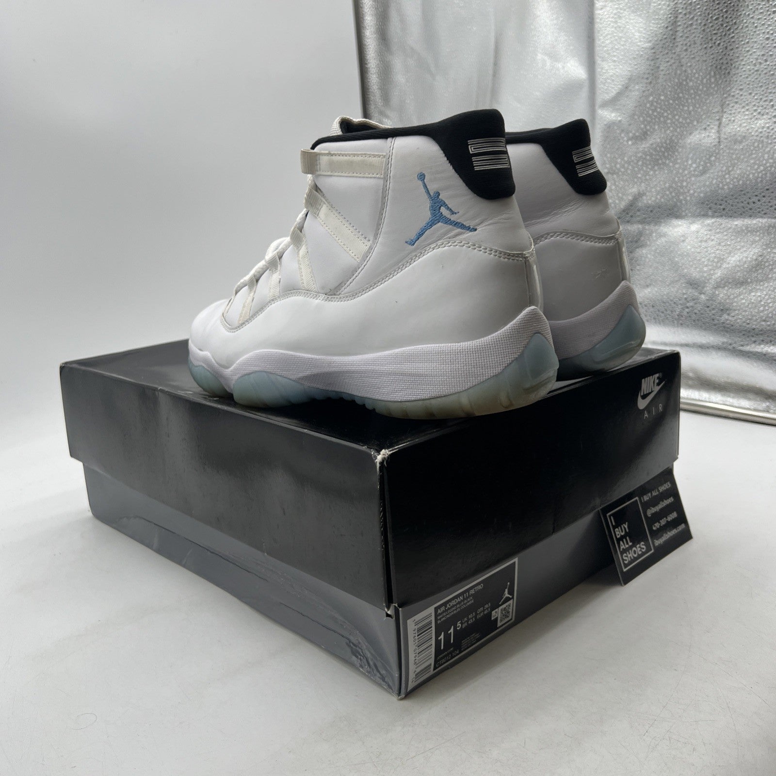 Size 11.5 - Air Jordan 11 Retro 2024 Legend Blue / Columbia (CT8012-104)