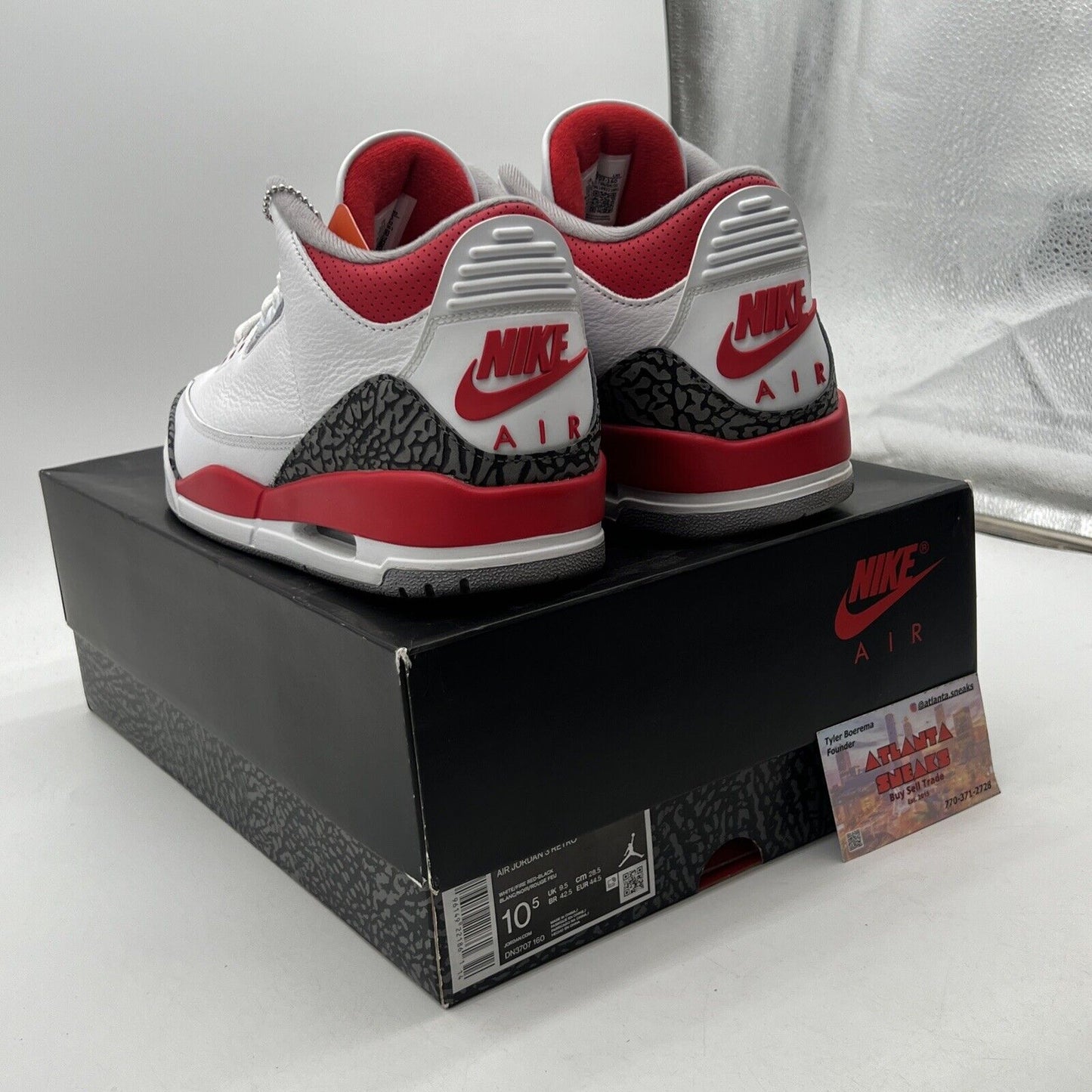 Size 10.5 - Jordan 3 Retro Mid Fire Red Black White Leather (DN3707-160)