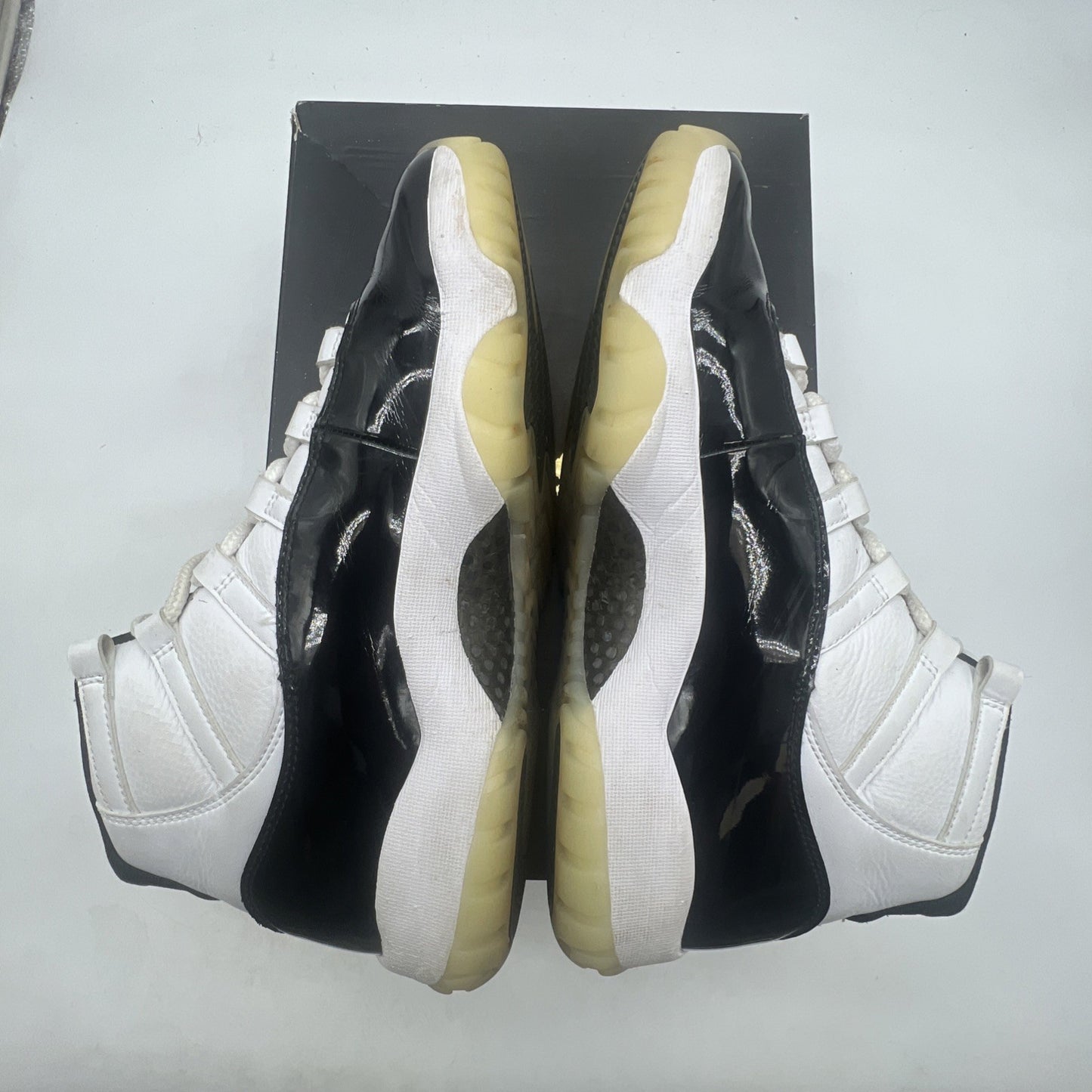 Size 9.5 - Air Jordan 11 Retro Mid Gratitude / Defining Moments (CT8012-170)