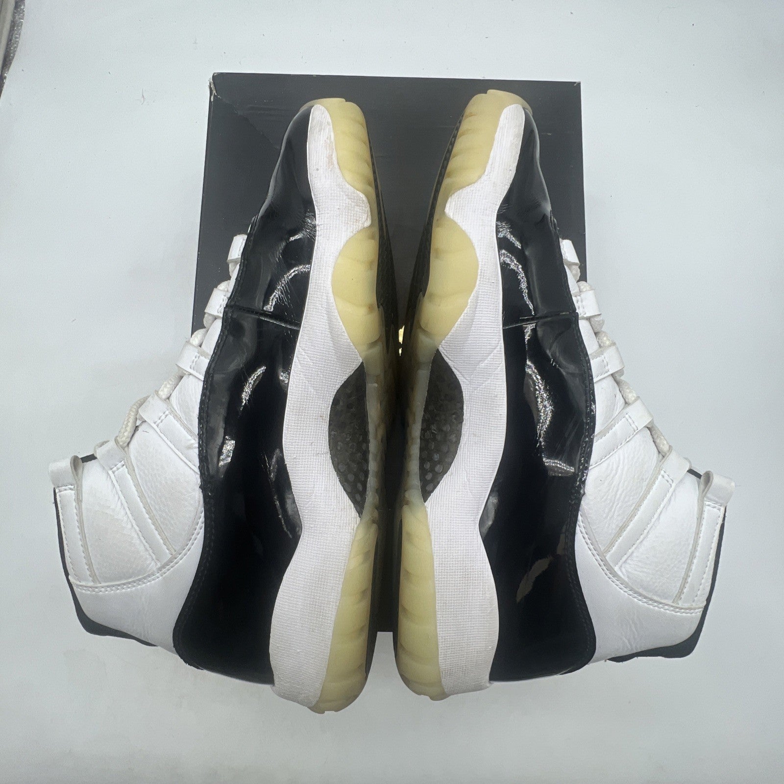 Size 9.5 - Air Jordan 11 Retro Mid Gratitude / Defining Moments (CT8012-170)