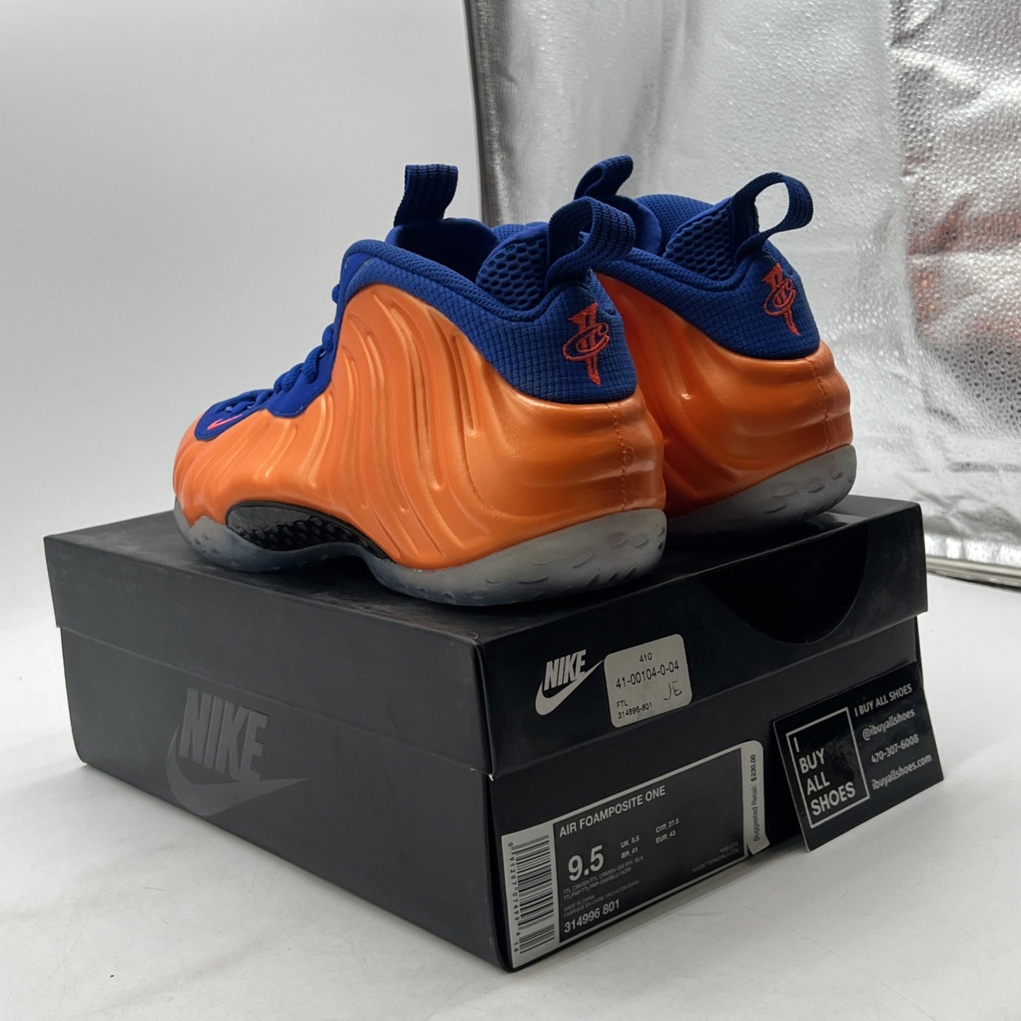 Size 9.5 - Nike Air Foamposite One Knicks (314996-801)