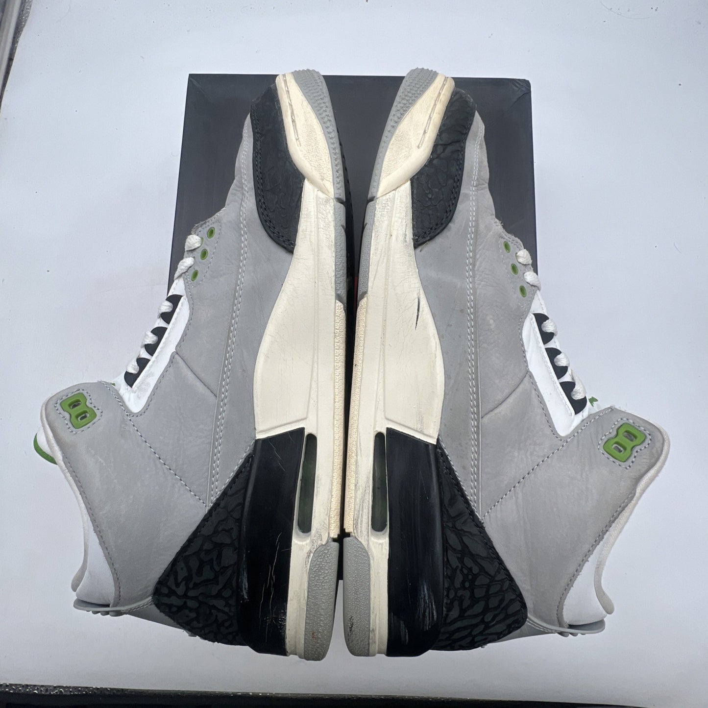 Size 10.5 - Air Jordan 3 Retro Chlorophyll (136064-006)