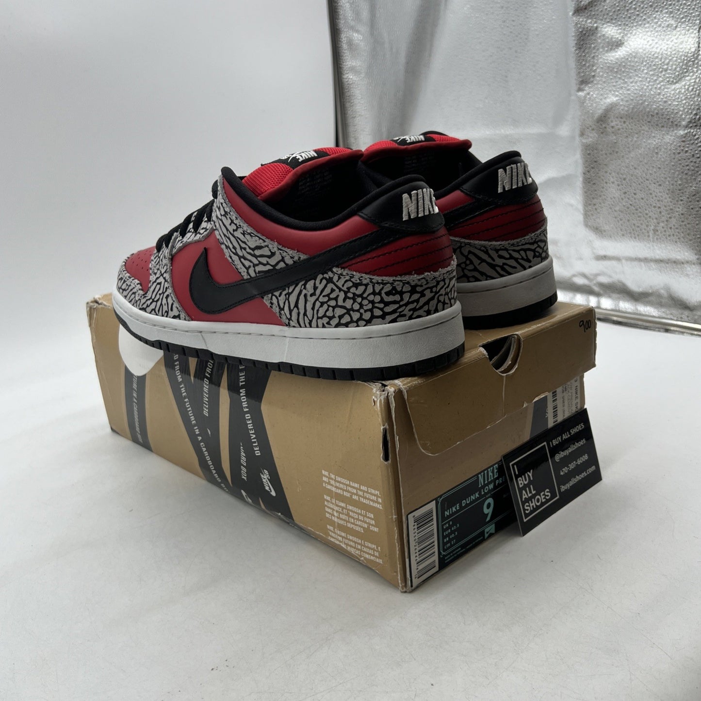 Size 9 - Nike Supreme x Dunk Premium SB Low Red Cement (313170-600)