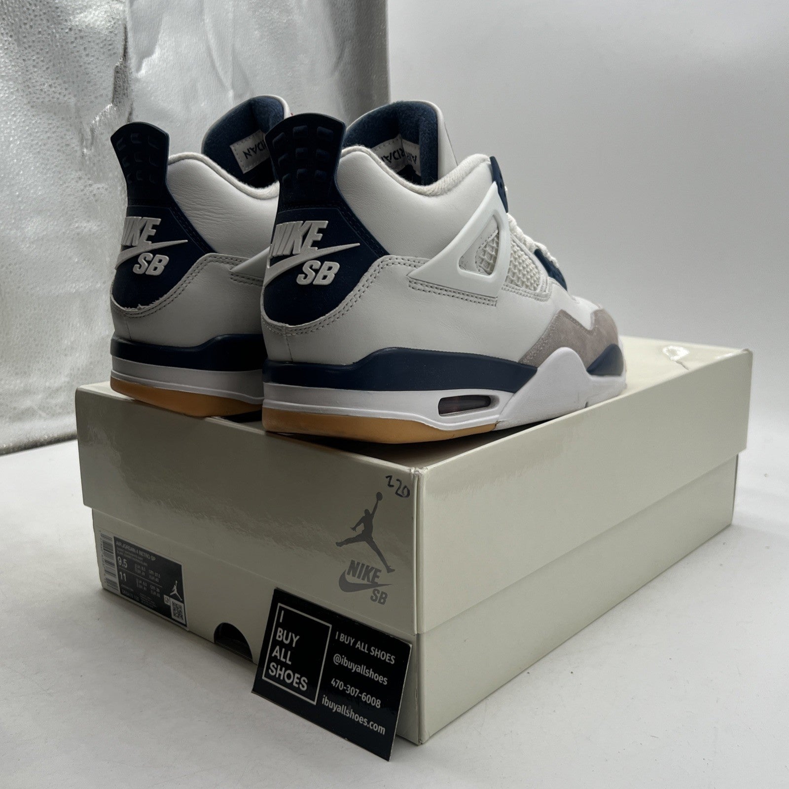Size 9.5 - Nike SB x Air Jordan 4 Retro SP Navy (DR5415-100)