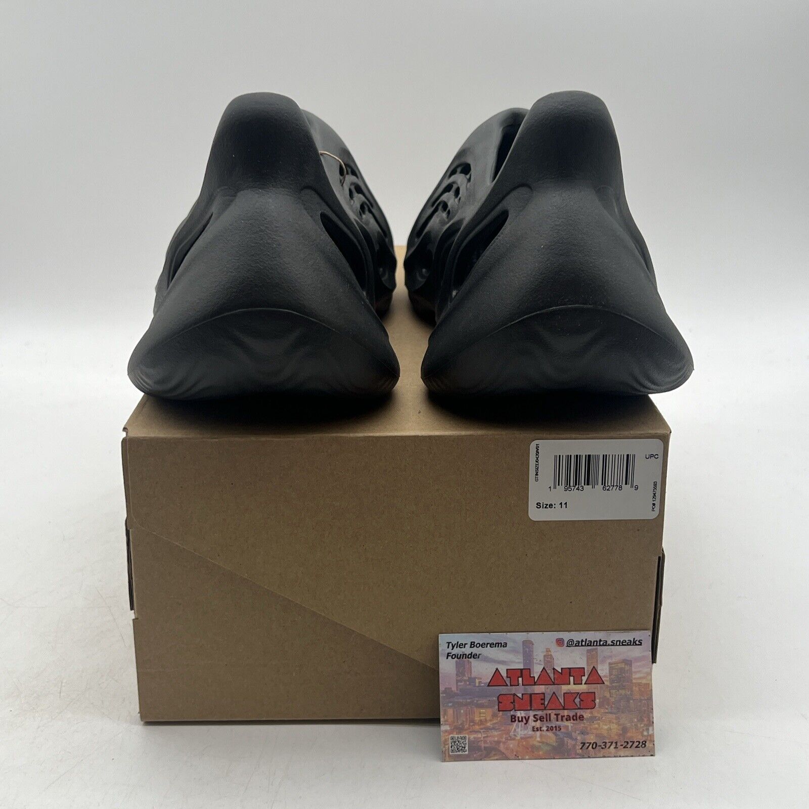 Size 11 - adidas Yeezy Quantum Onyx (HP8739)