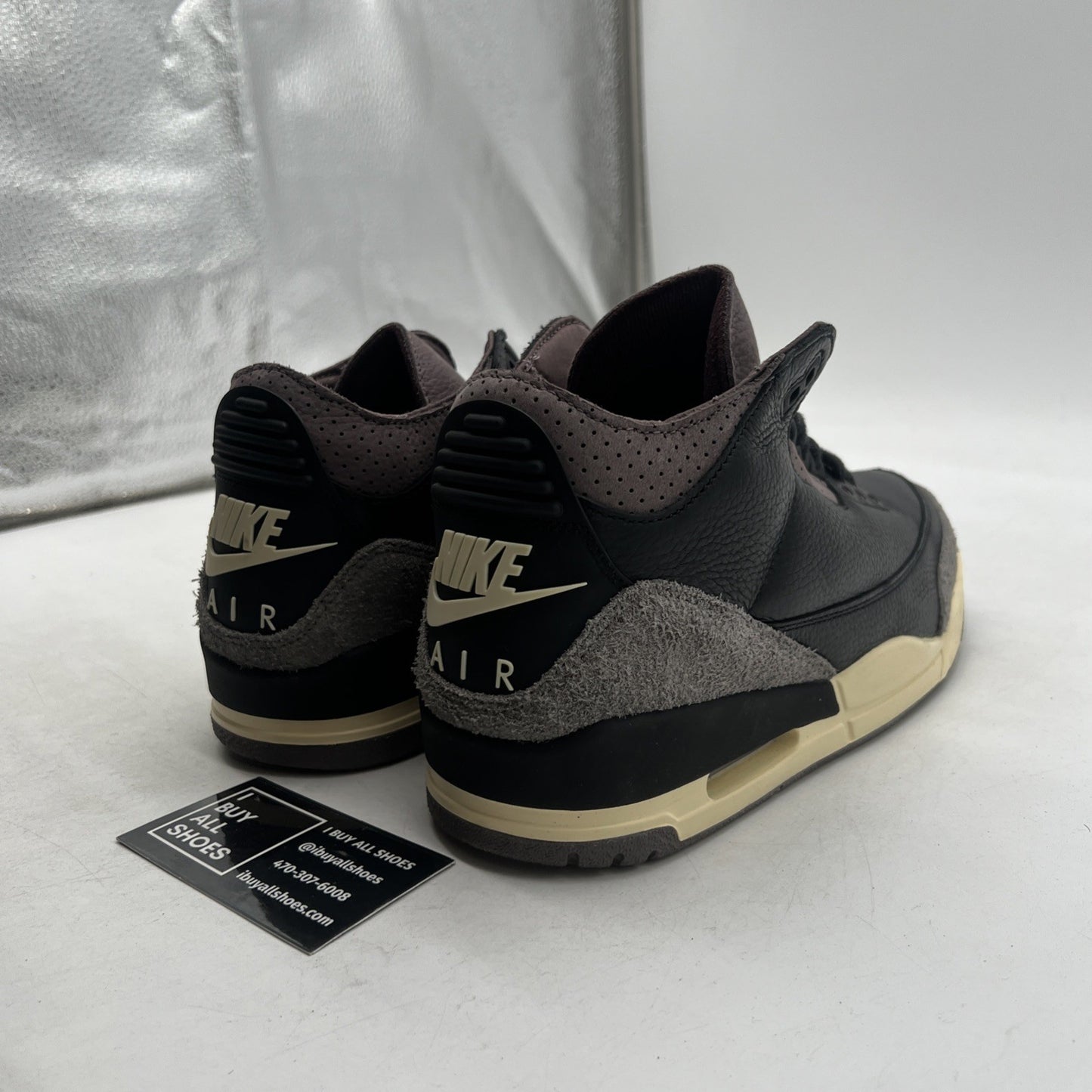 Size 10.5 - A Ma Maniére x Air Jordan 3 Retro While You Were Sleeping W