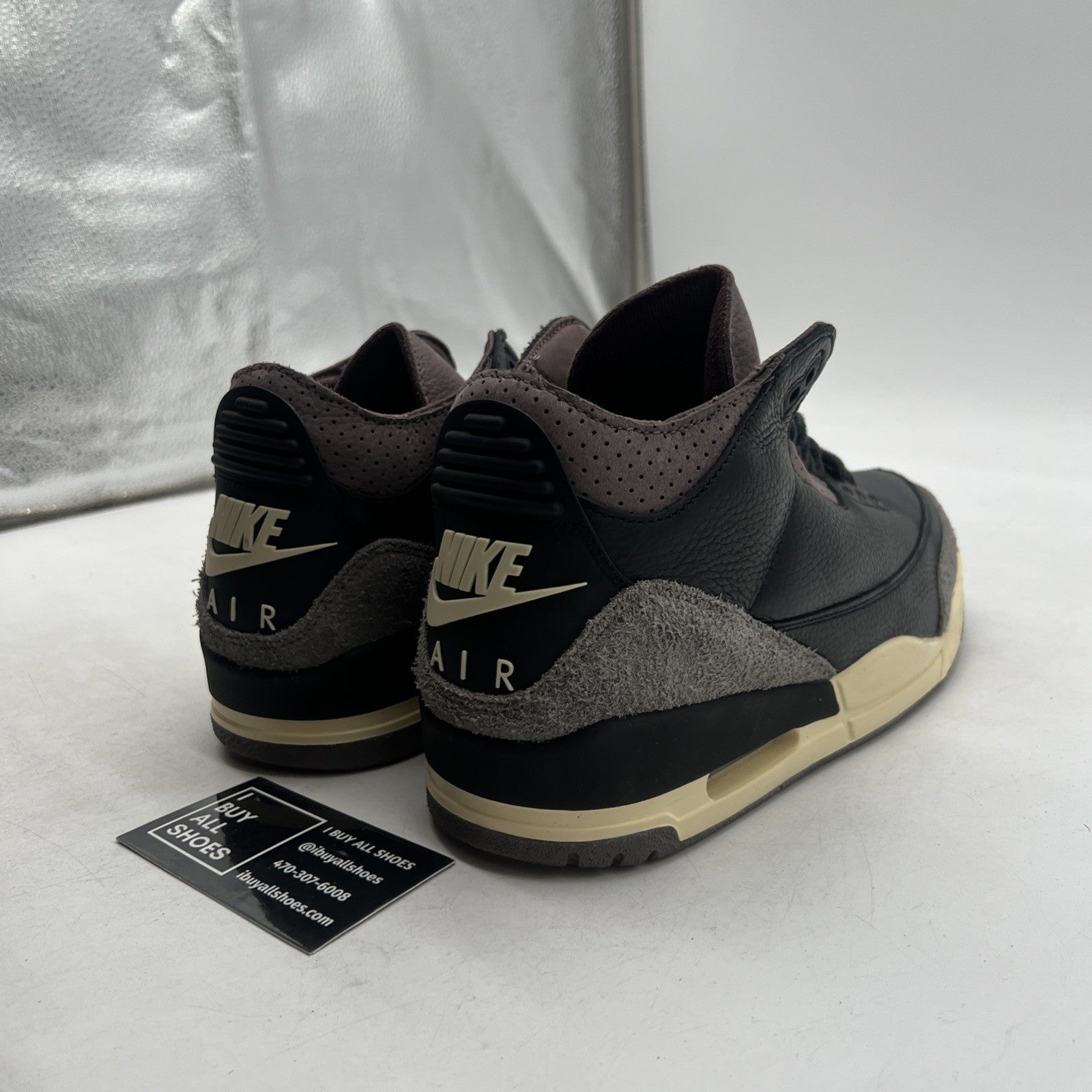 Size 10.5 - A Ma Maniére x Air Jordan 3 Retro While You Were Sleeping W