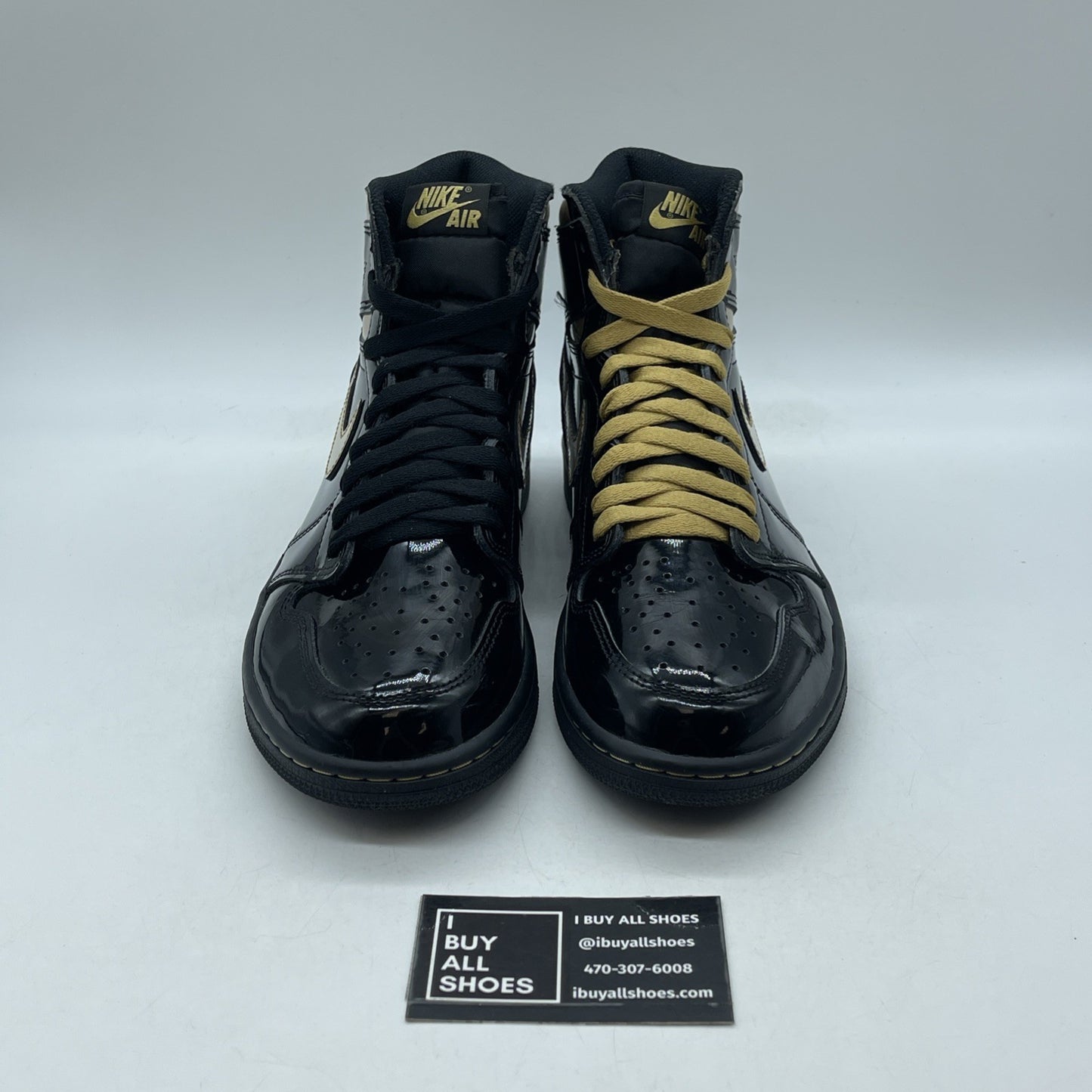 Size 9 - Air Jordan 1 Black Metallic Gold 2020 (555088-032)