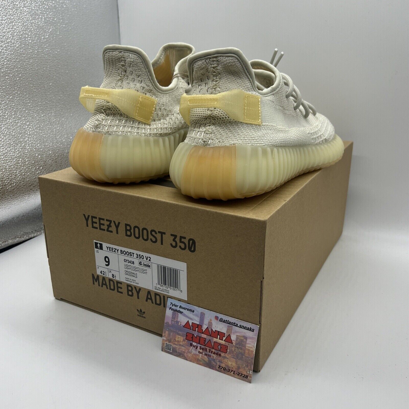 Size 9 - adidas Yeezy Boost 350 V2 Low Light Brand New Og All DS Sneaker White