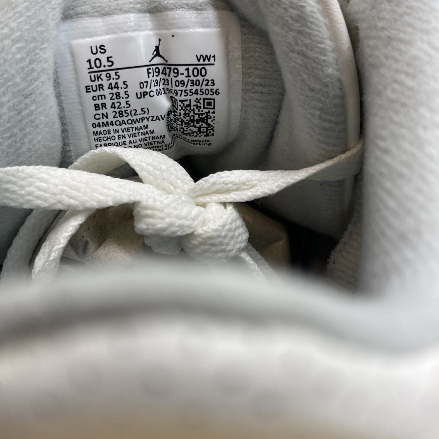 Size 10.5 - Air Jordan 3 Retro Craft Ivory/Grey White Leather (FJ9579-100)