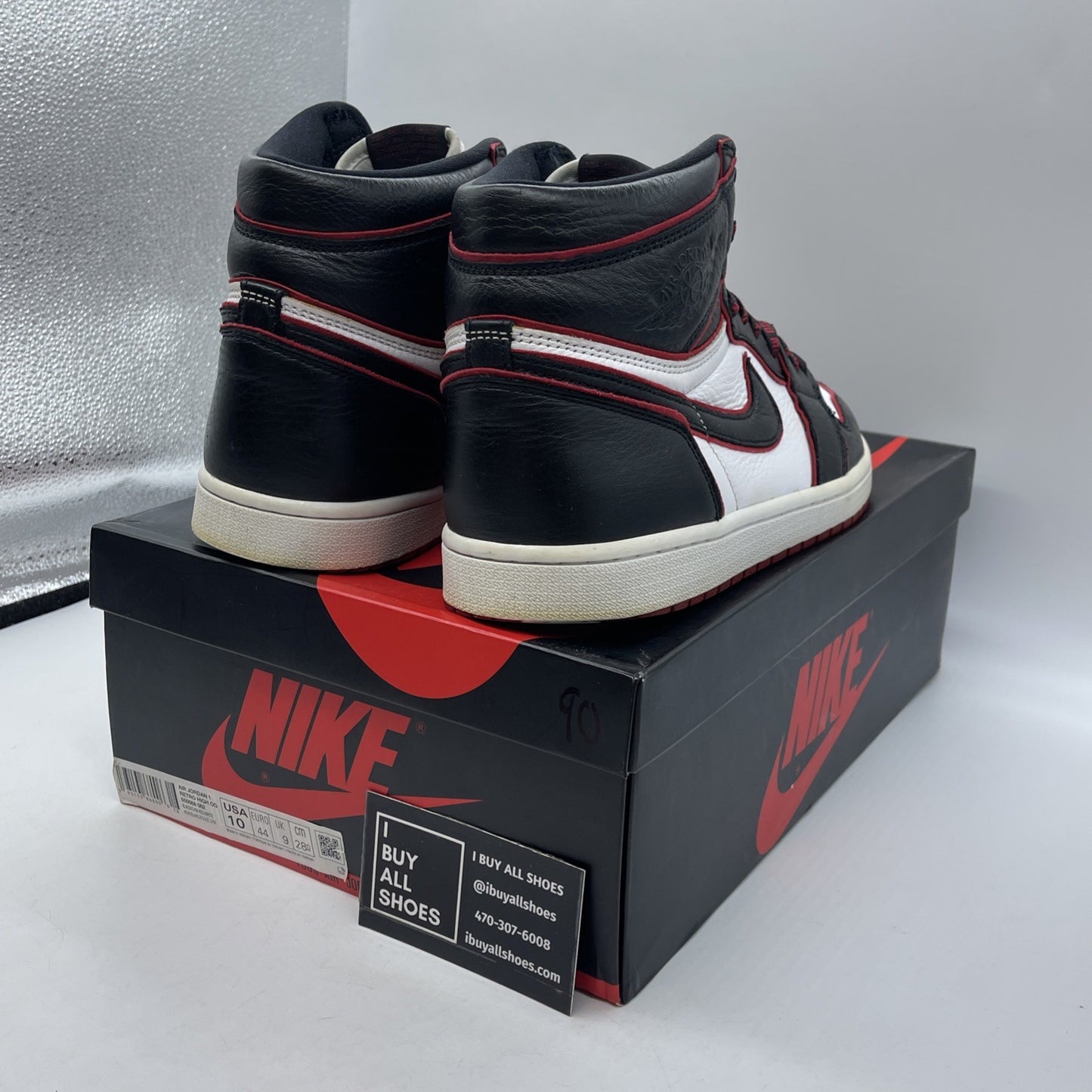 Size 10 - Jordan 1 Retro High OG Bloodline White Black Leather (555088-062)