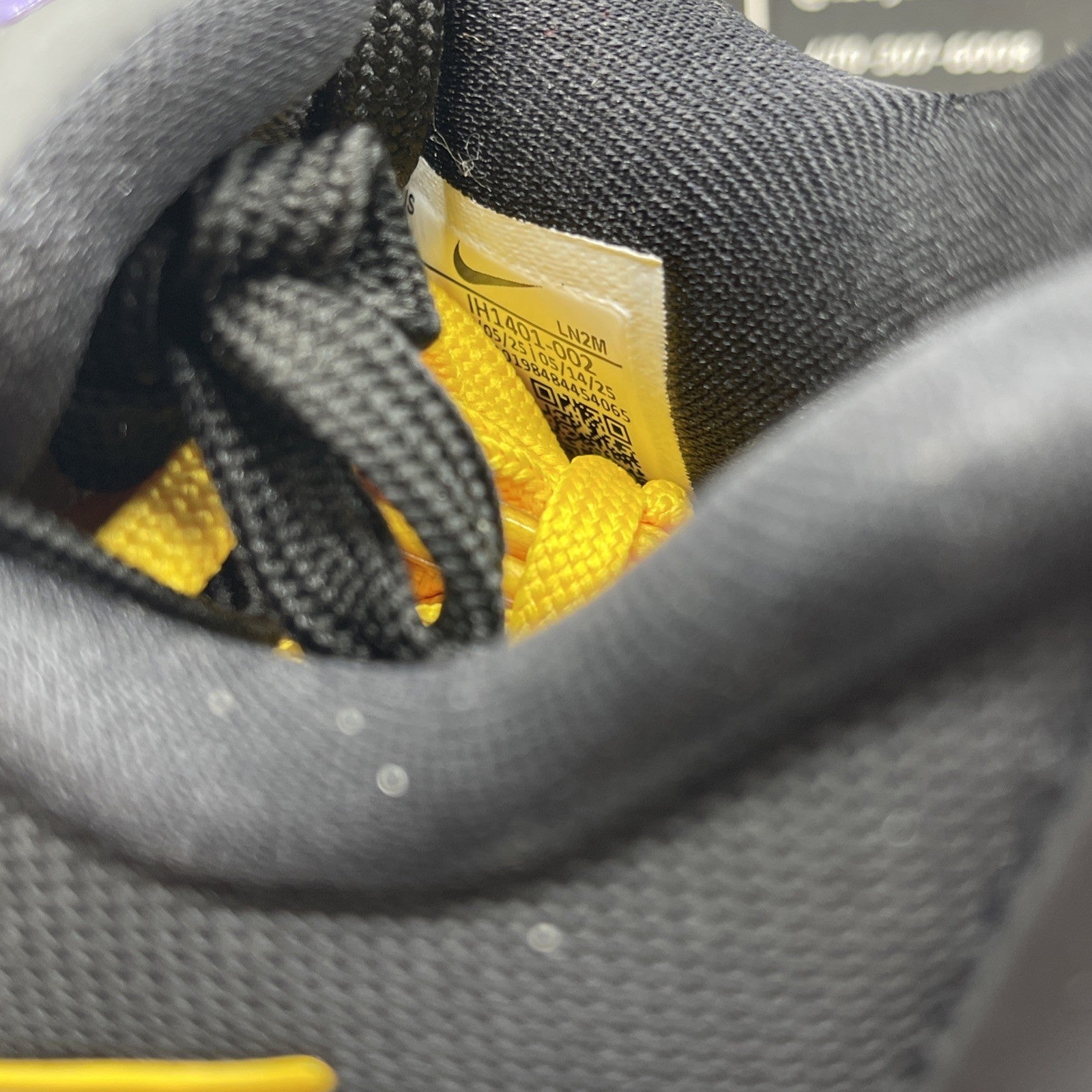 Size 9 - Nike Kobe 9 EM Protro TB Lakers Away (IH1401-002)