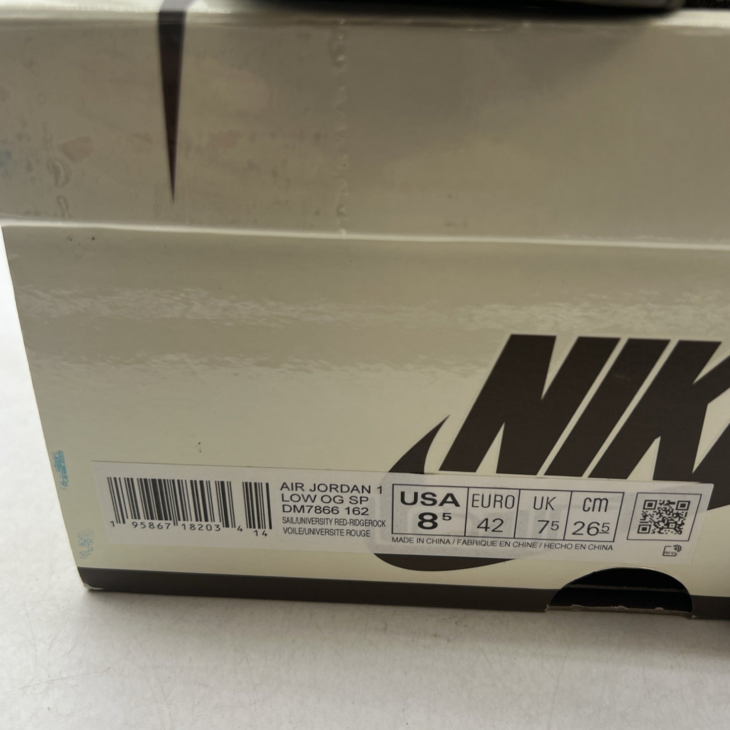 Size 8.5 - Air Jordan 1 Low OG x Travis Scott Reverse Mocha (DM7866-162)
