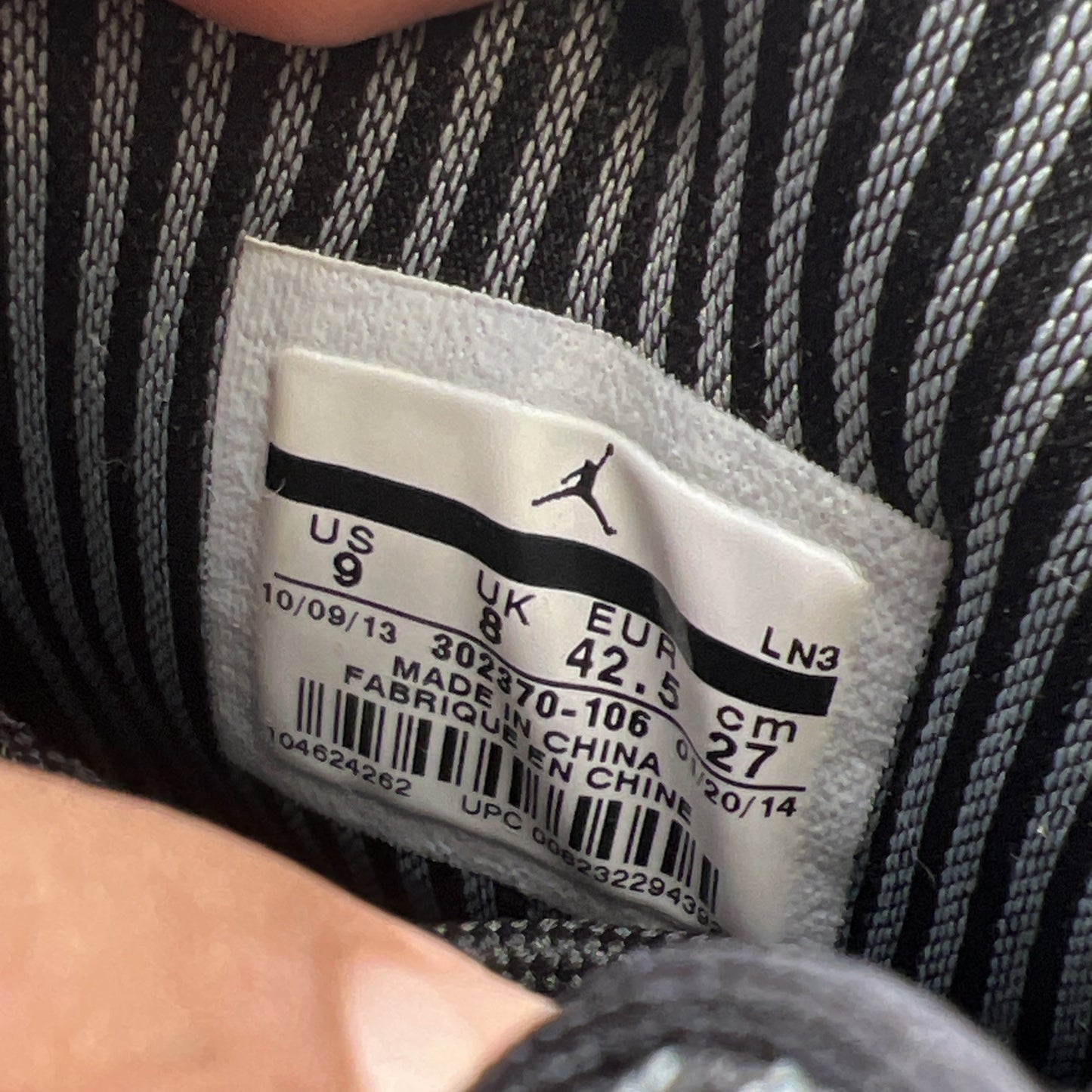 Size 9 - Air Jordan 9 Retro Barons (302370-106)