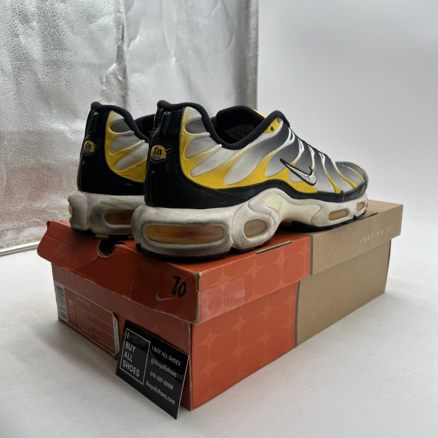 Size 11.5 - Nike Air Max Plus Black (306696-011)