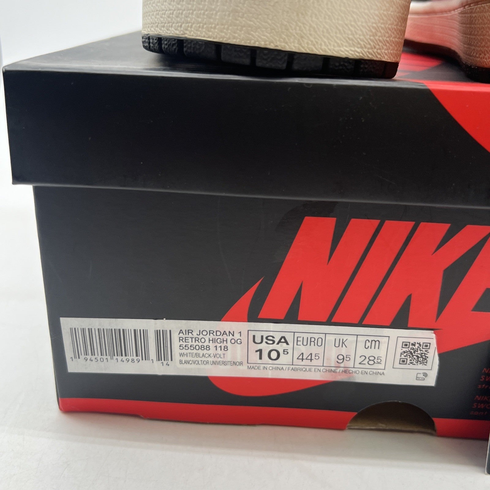 Size 10.5 - Air Jordan 1 Retro High OG Volt (555088-118)
