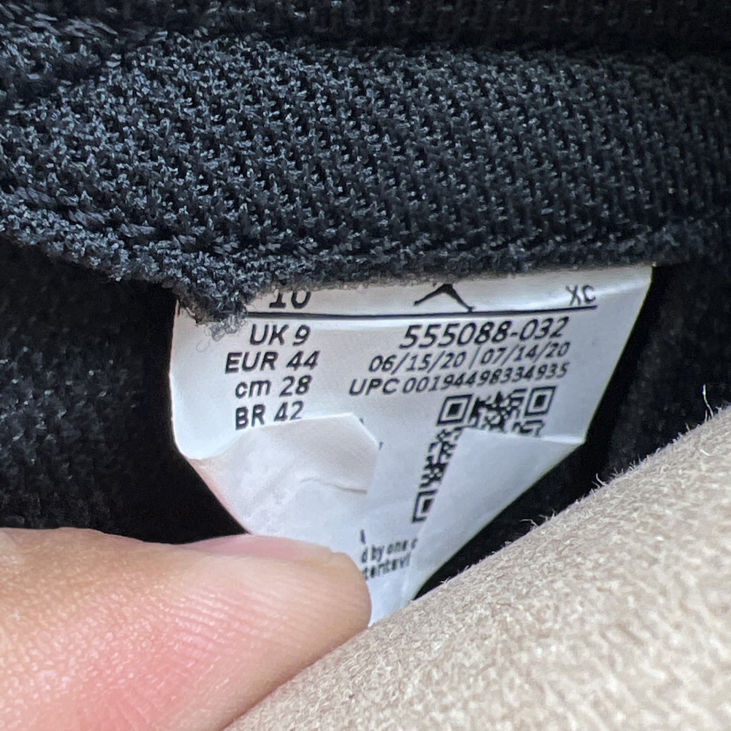 Size 10 - Air Jordan 1 Black 2020 (555088-032)