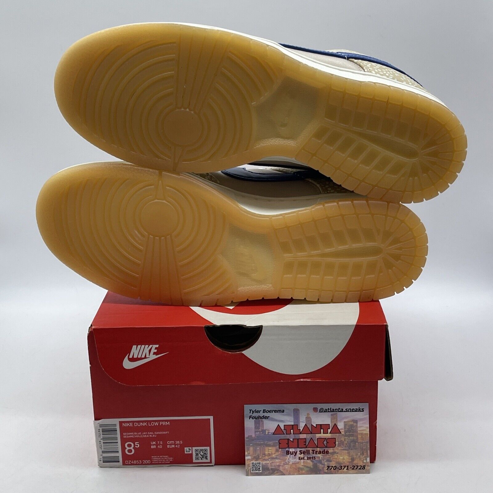 Size 8.5 - Nike Dunk Low Premium Montreal Bagel Sesame Leather (DZ4853-200)