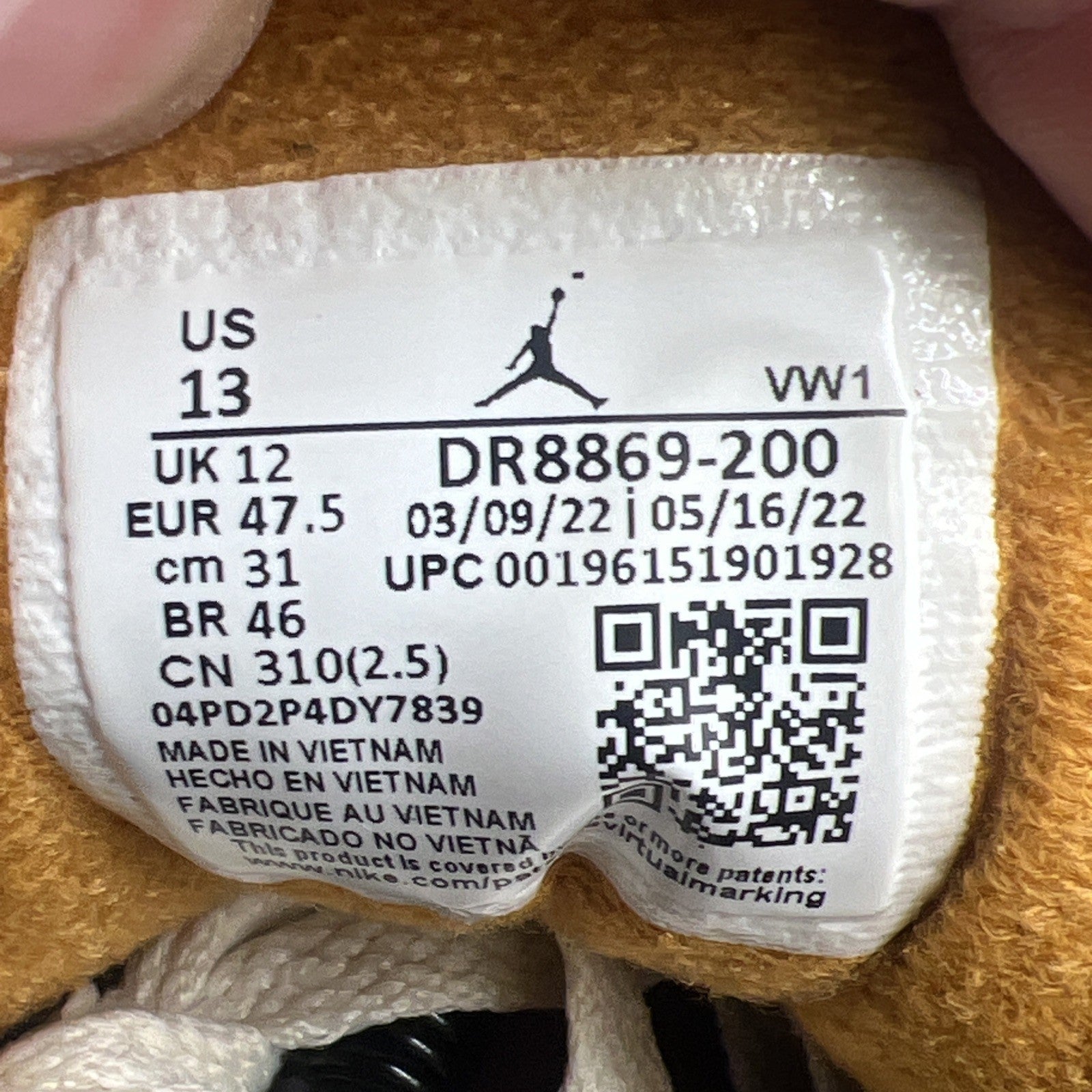 Size 13 - Air Jordan 3 Retro SE Winterized (DR8869-200)