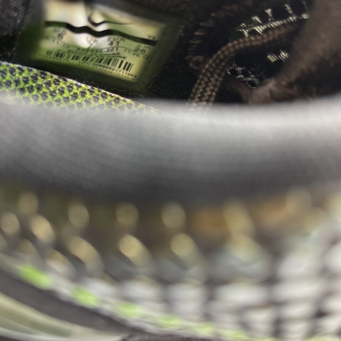 Size 8 - Nike Zoom Kobe 6 Supreme Rice (446442-301)