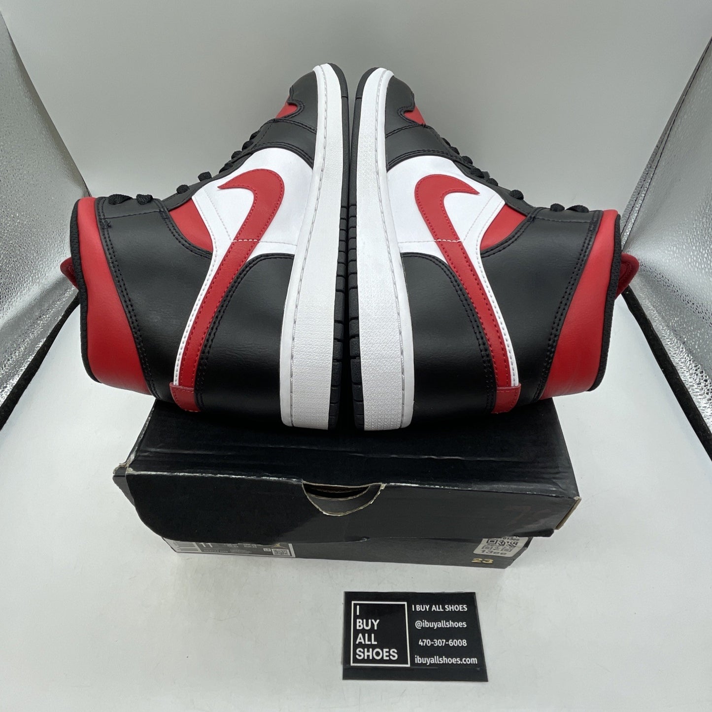 Size 11 - Air Jordan 1 Mid Bred Toe (554724-079)