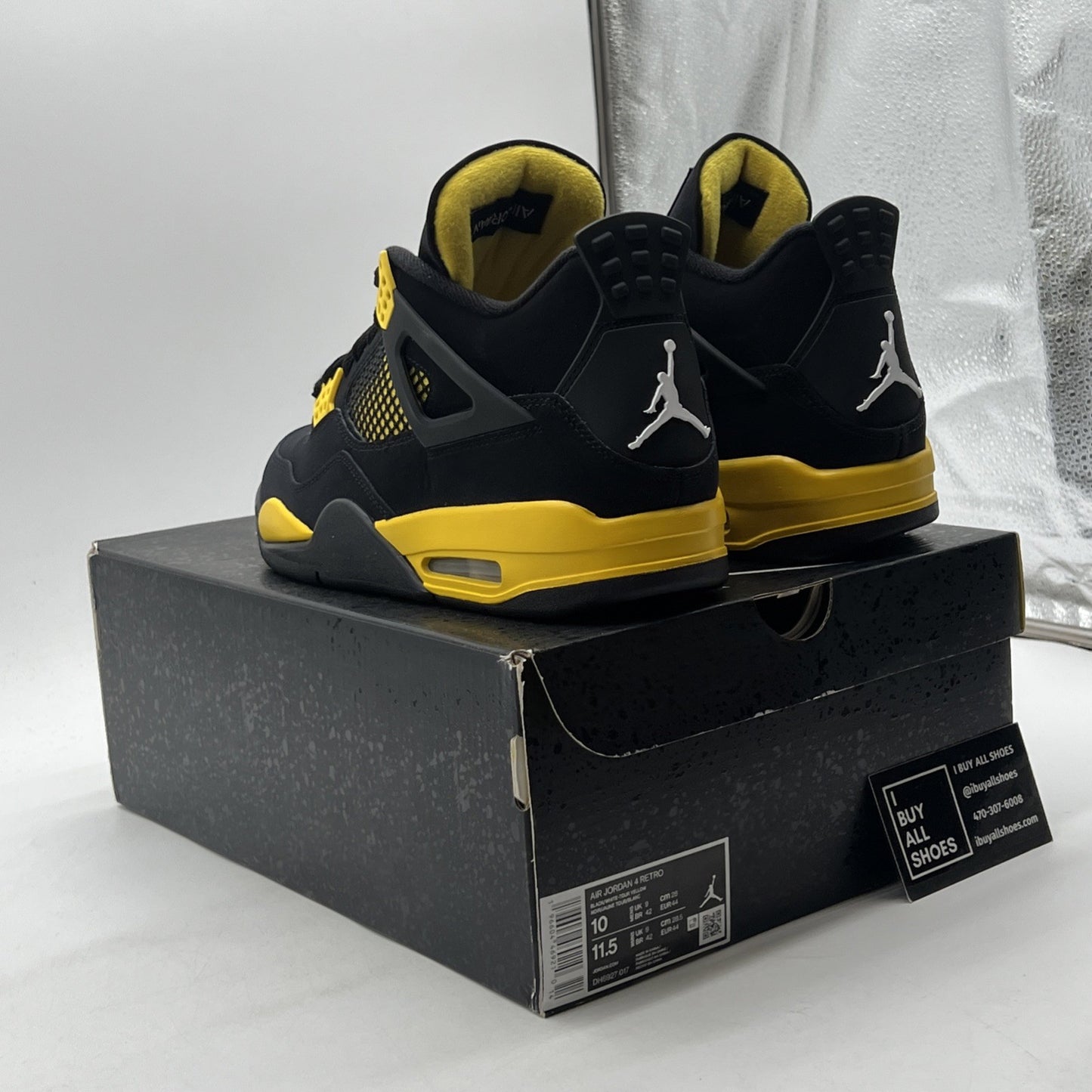 Size 10 - Air Jordan 4 Retro Mid Thunder (DH6927-017)