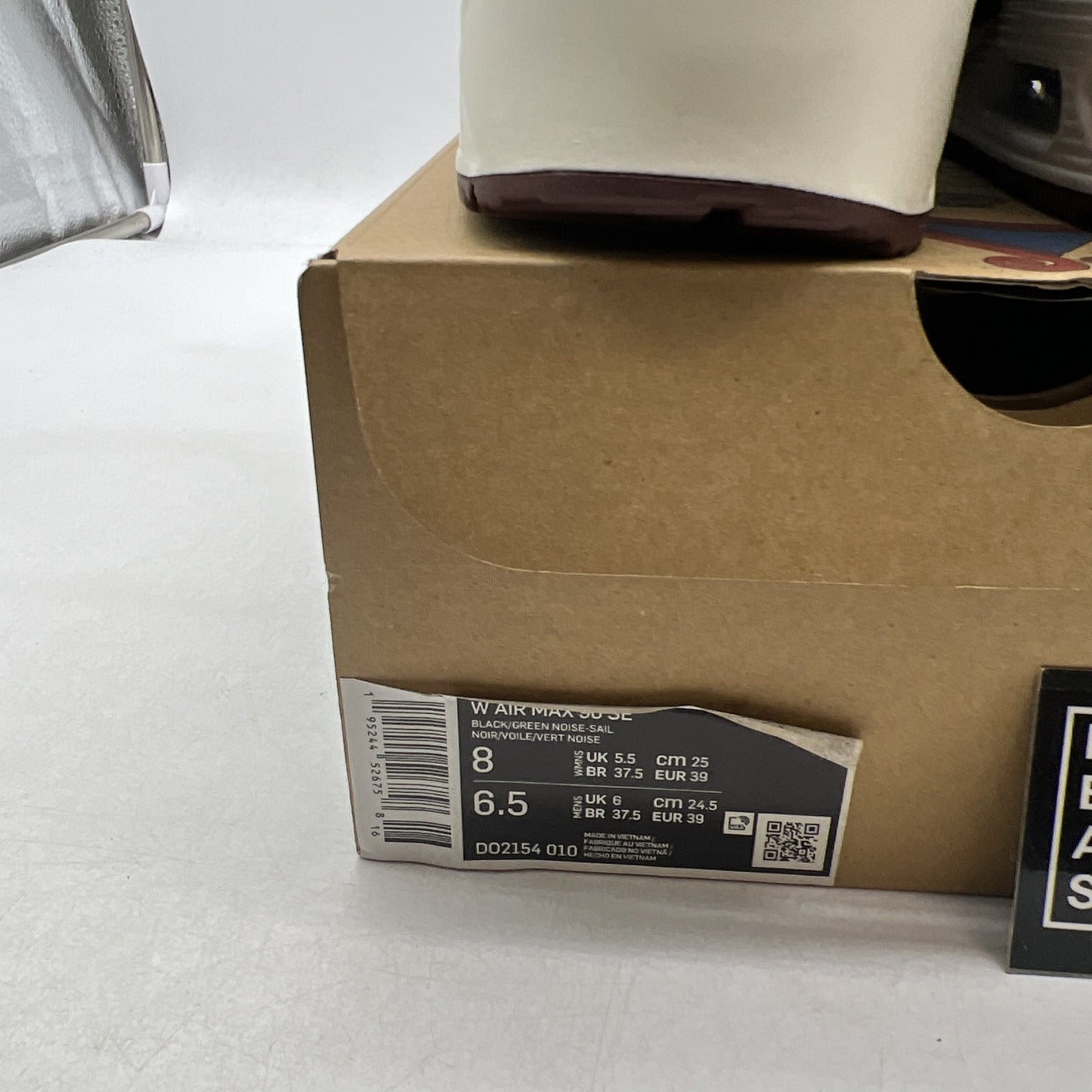 Size 8 - Nike Air Max 90 Siempre Familia W (DO2154-010)