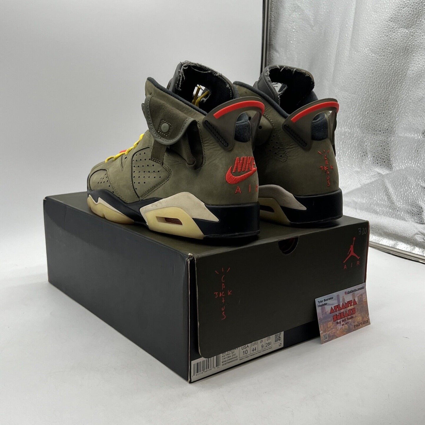 Size 10 - Jordan 6 Retro x Travis Scott Mid Olive (CN1084-200)