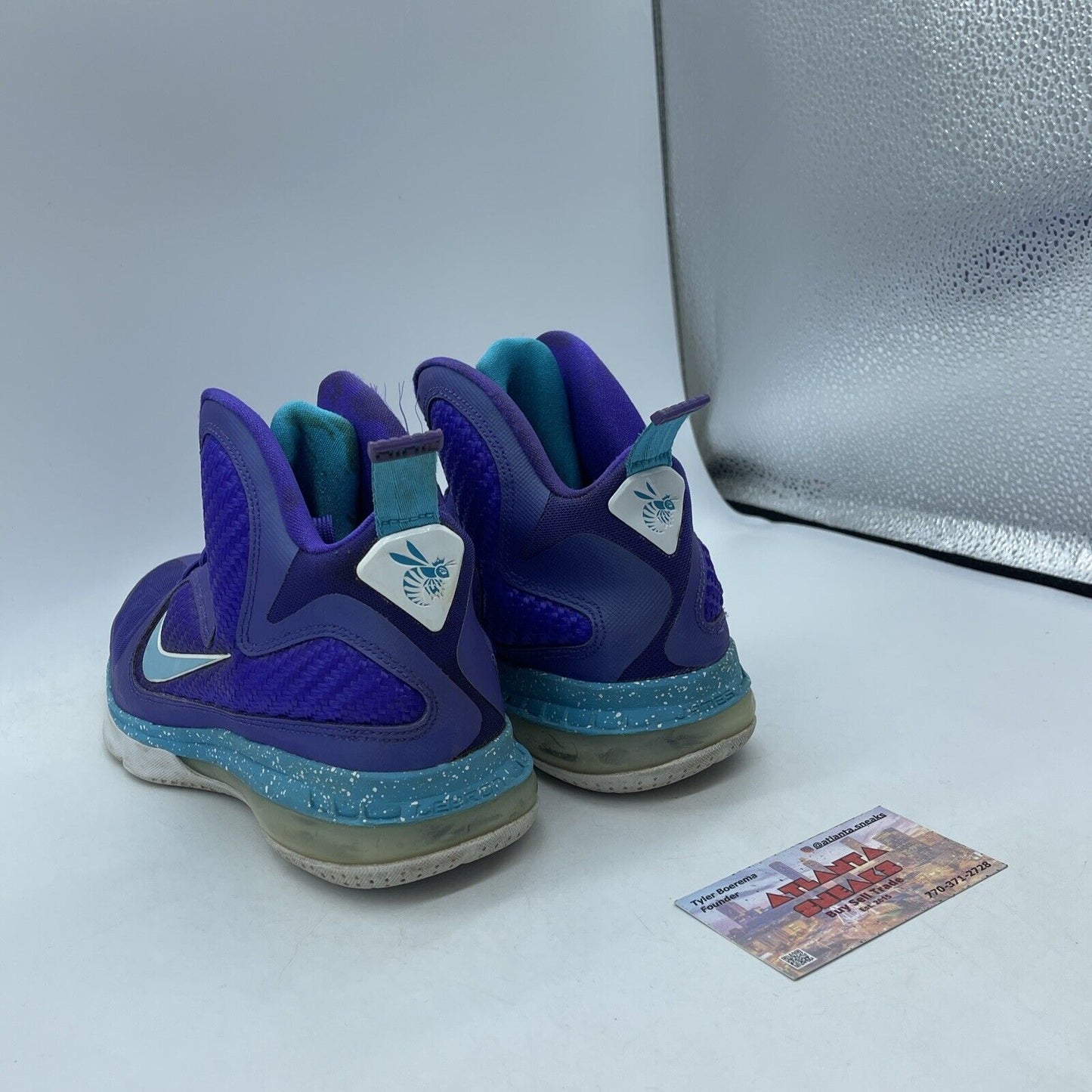 Size 6.5 (GS) - Nike LeBron 9 Mid Summit Lake Hornets Purple Suede (472664-500)