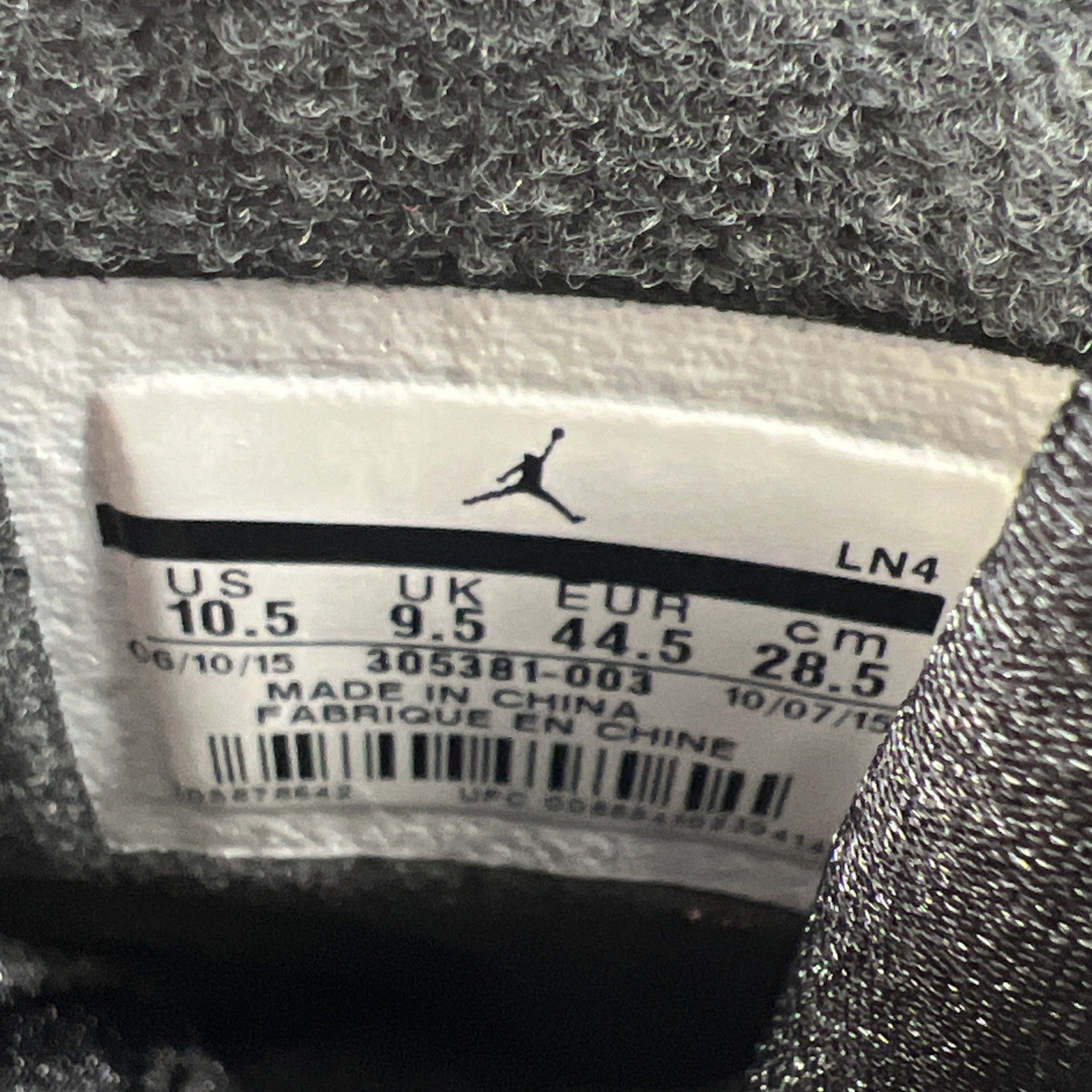 Size 10.5 - Air Jordan 8 Retro 2015 Chrome (305381-003)