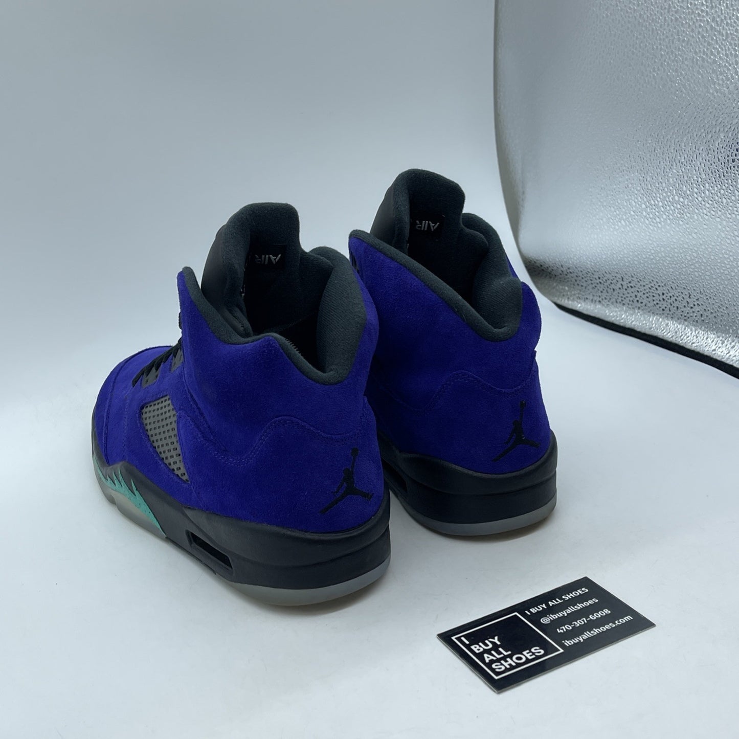Size 9.5 - Jordan 5 Retro Alternate Grape 2020