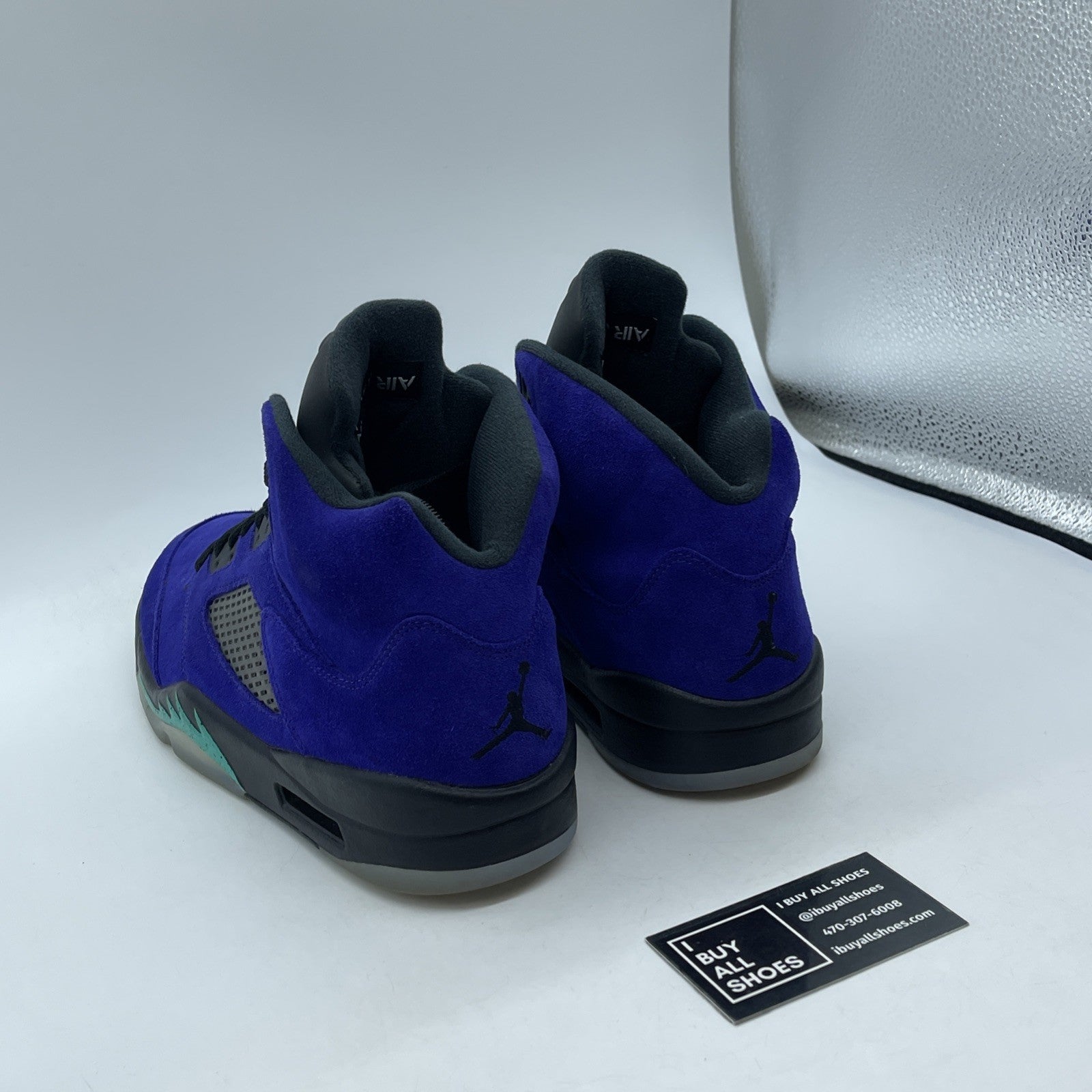 Size 9.5 - Jordan 5 Retro Alternate Grape 2020