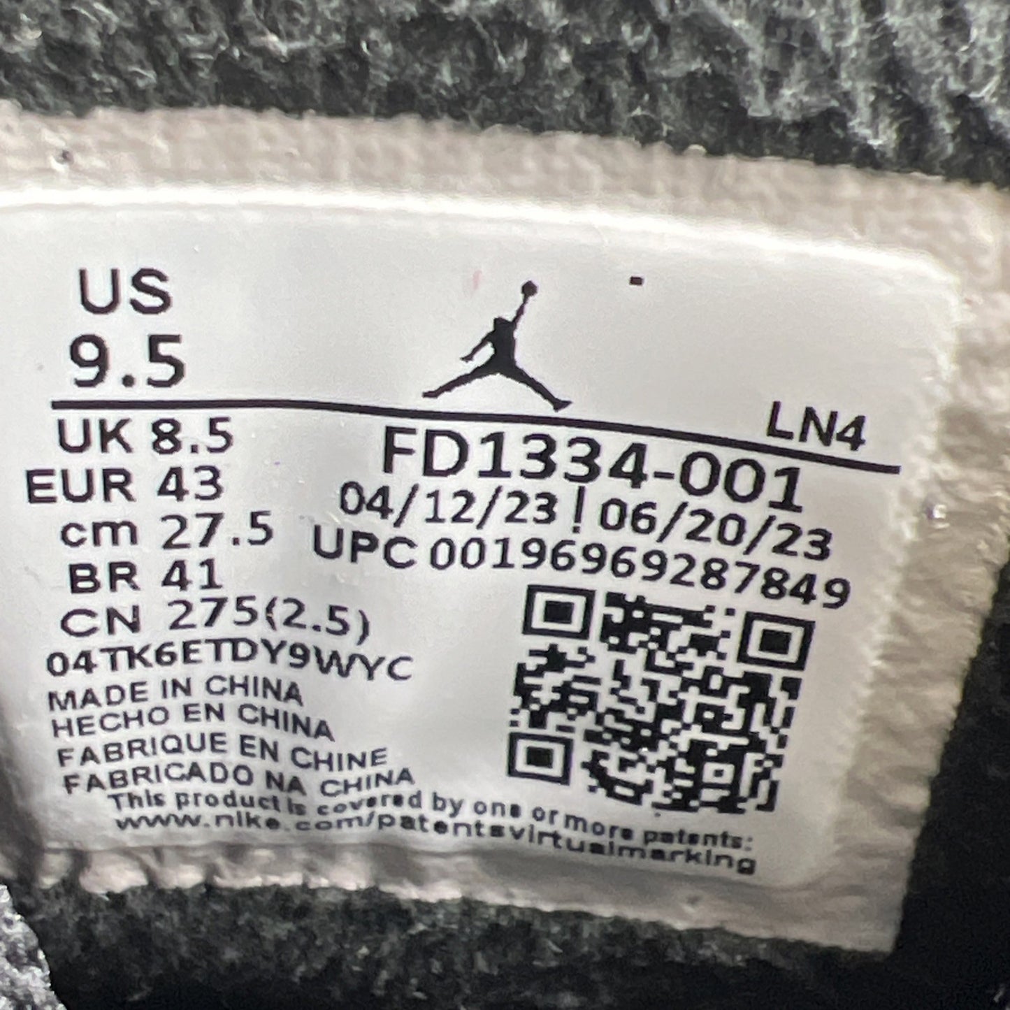 Size 9.5 - Air Jordan 8 Retro Winterized Gunsmoke (FD1334-001)