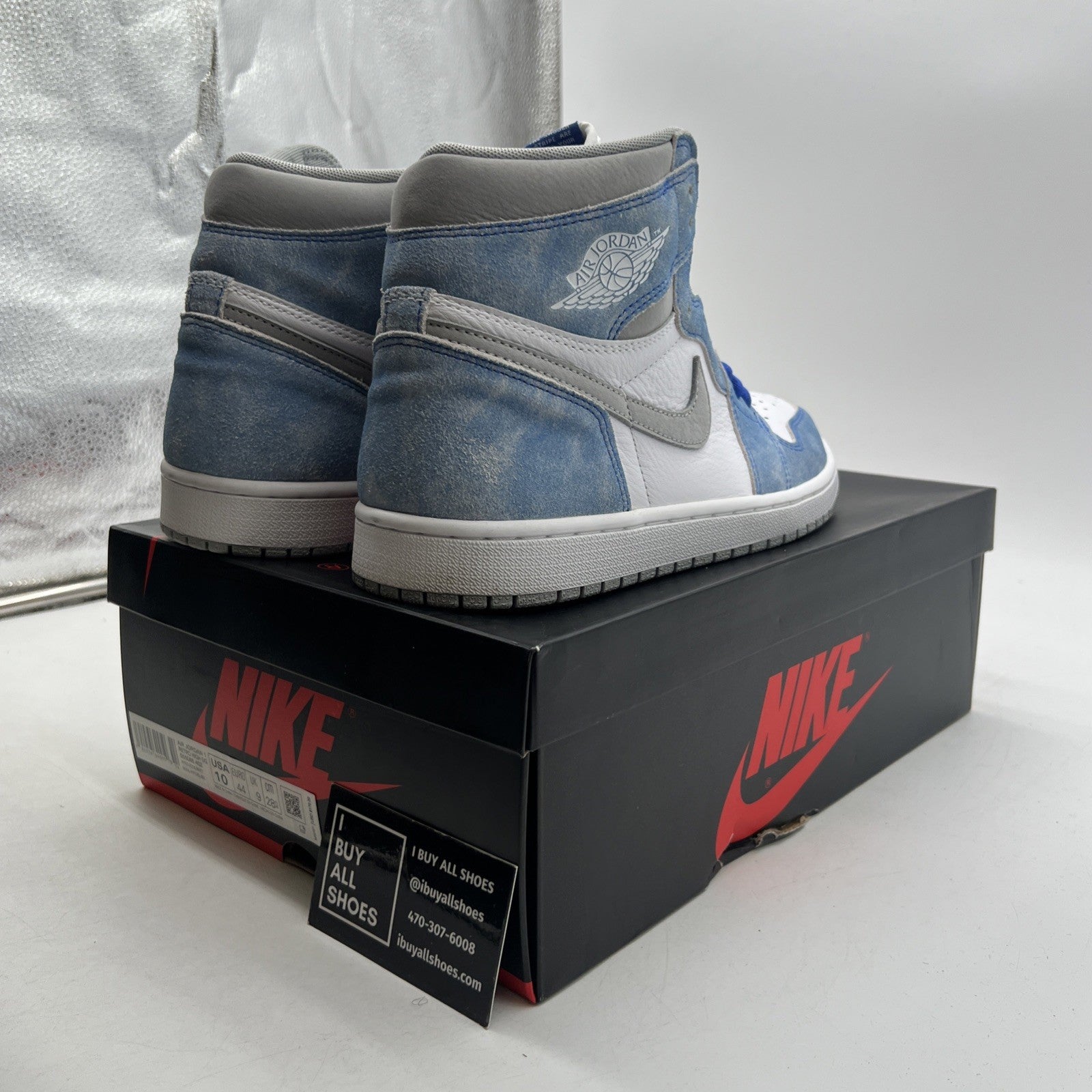 Size 10 - Air Jordan 1 Retro OG High Hyper Royal (555088-402)