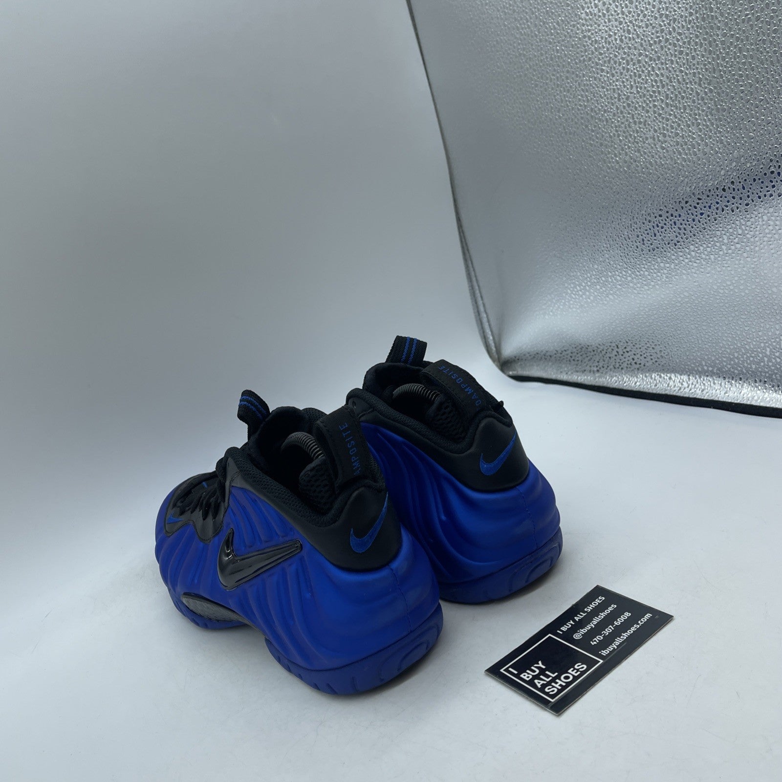 Size 7.5 - Nike Air Foamposite Pro Hyper Cobalt (624041-403)