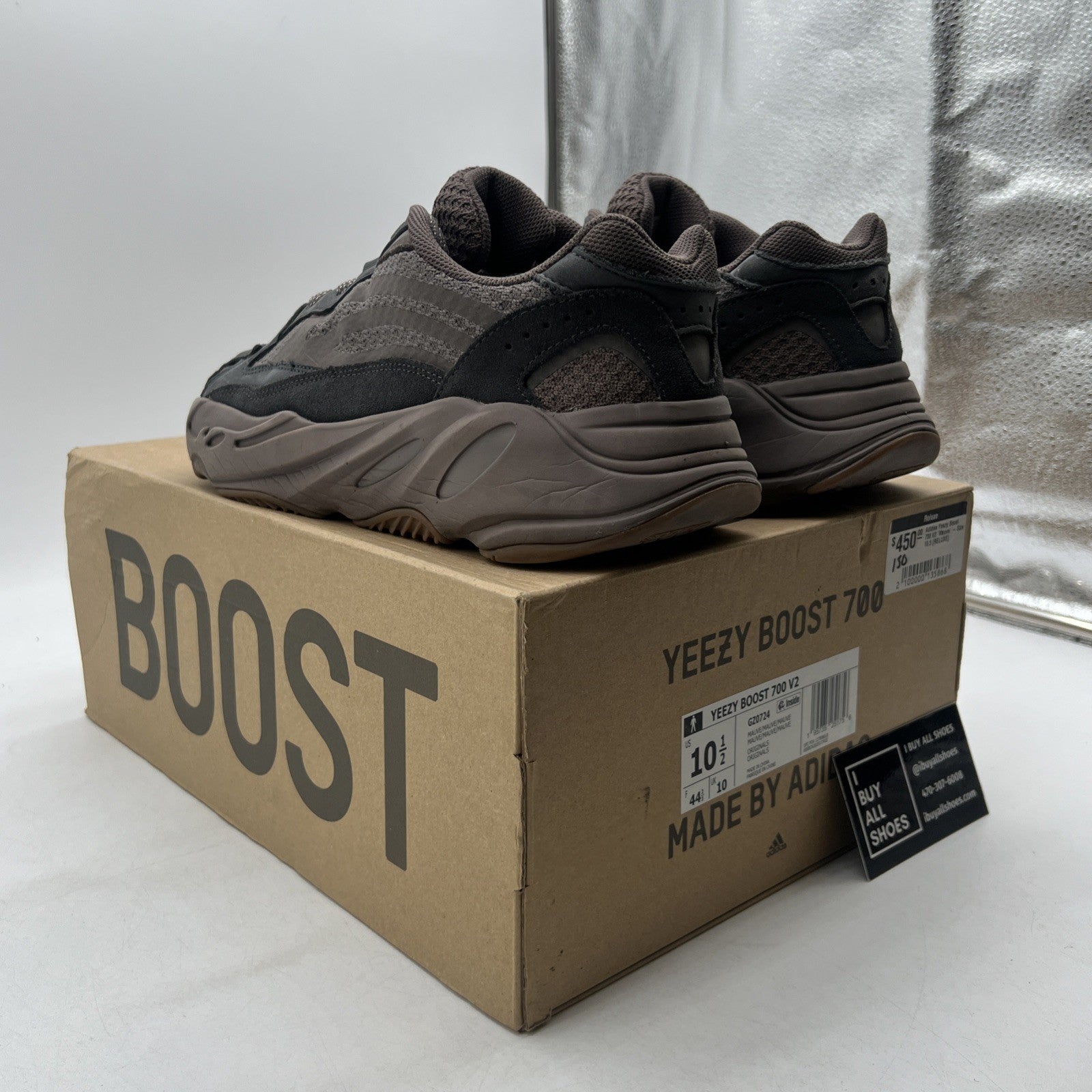 Size 10.5 - adidas Yeezy Boost 700 V2 Mauve (GZ0724)