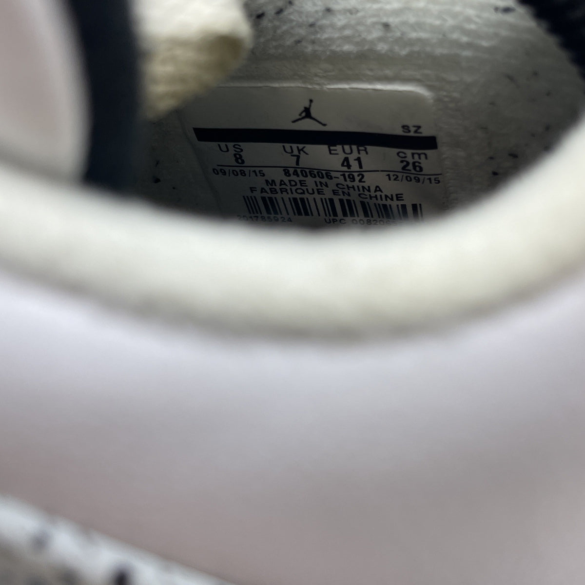 Size 8 - Air Jordan 4 Retro OG Mid White Cement (840606-192)